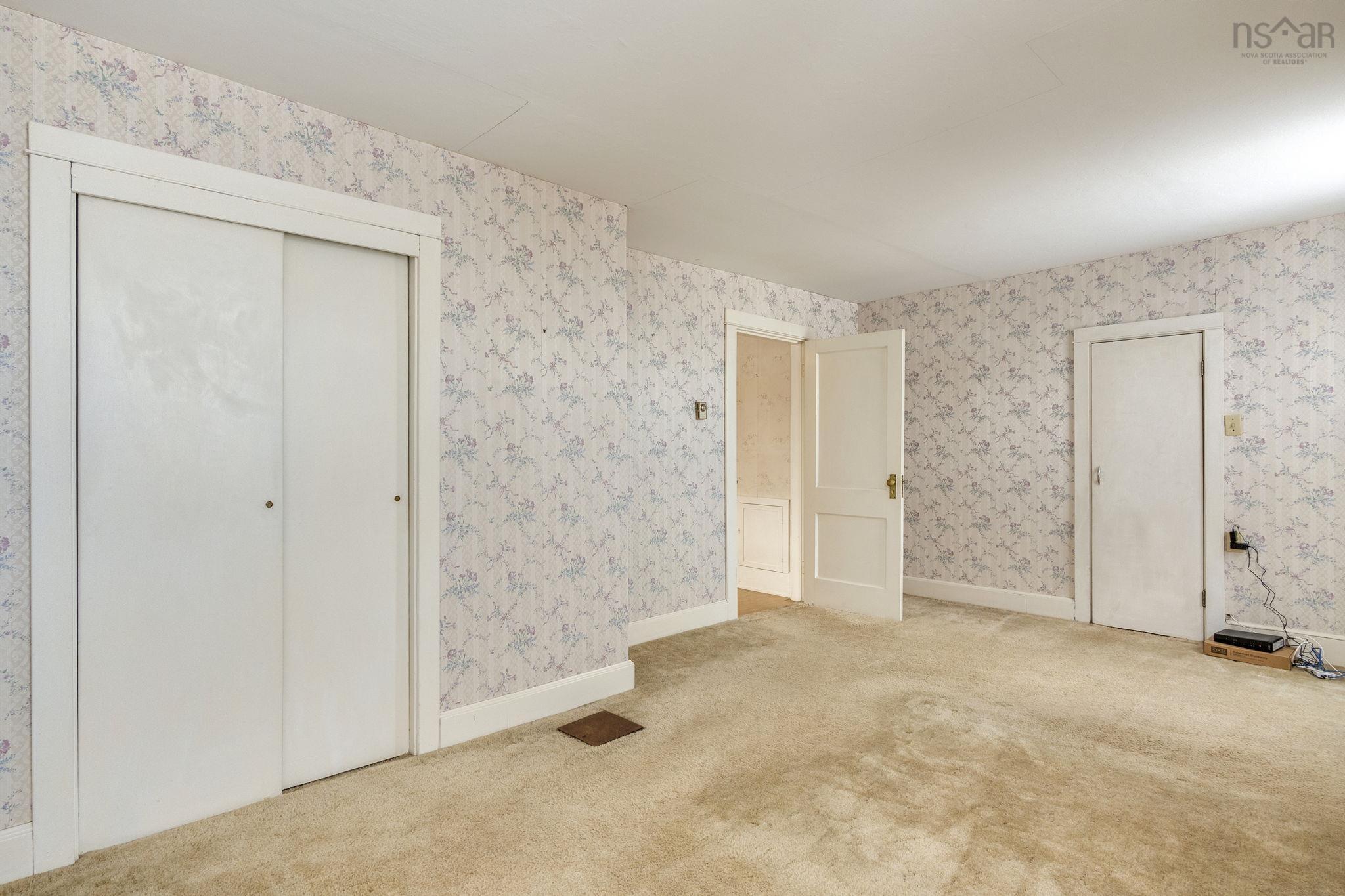 $259,000.00: 3693 Shore Road, Hillsburn