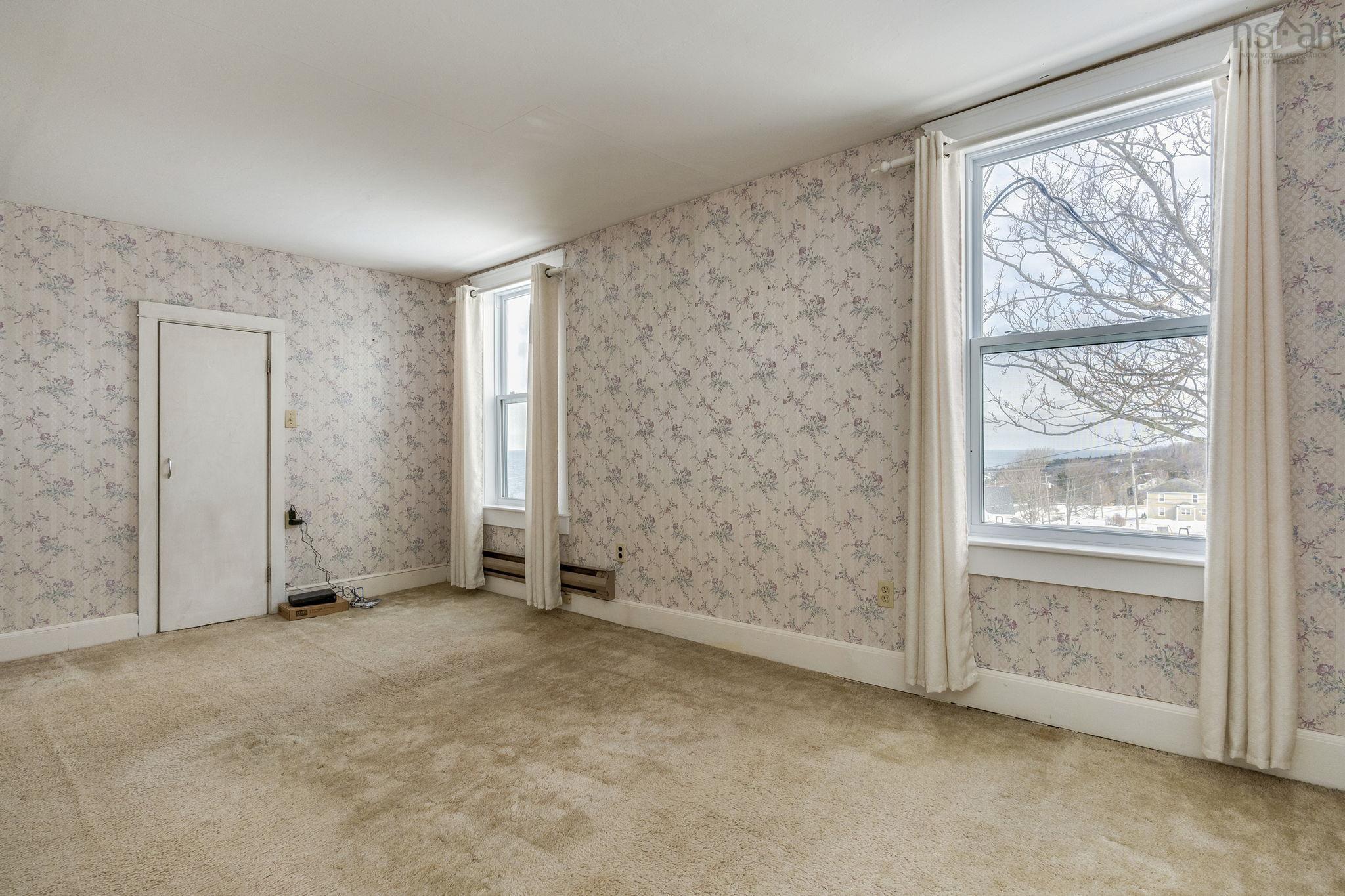 $259,000.00: 3693 Shore Road, Hillsburn