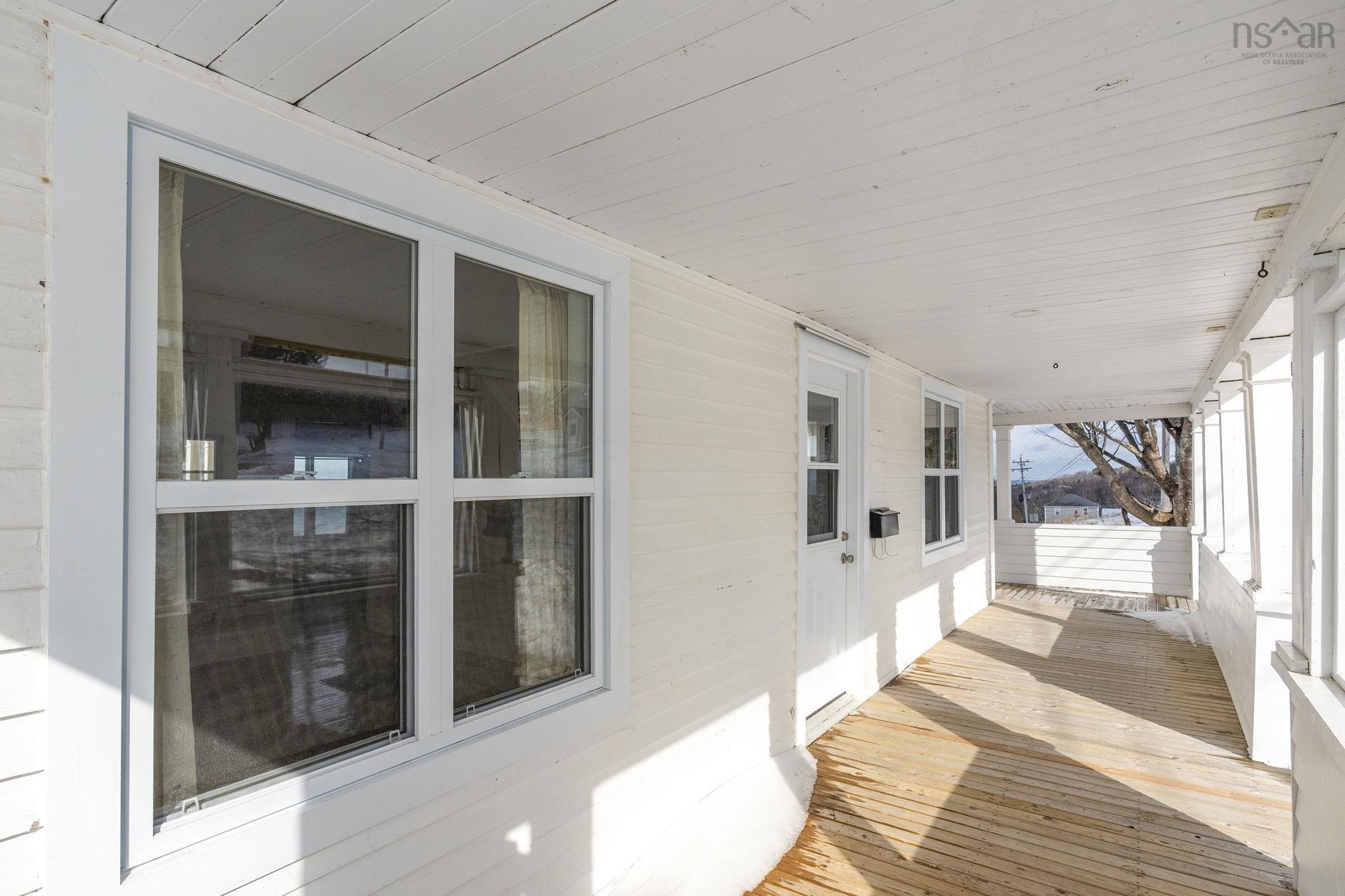 $259,000.00: 3693 Shore Road, Hillsburn