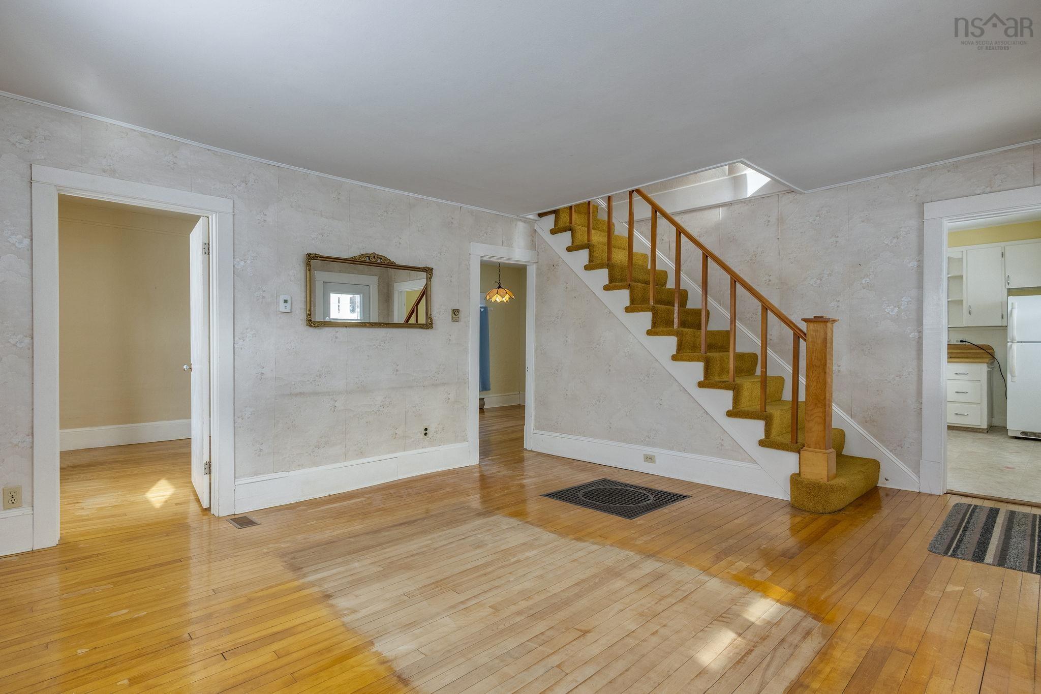 $259,000.00: 3693 Shore Road, Hillsburn