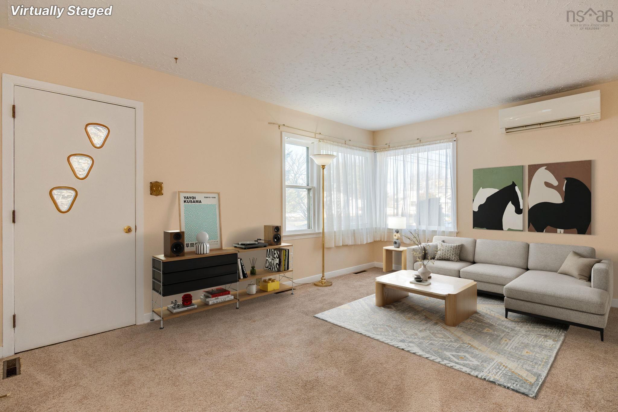 $299,900.00: 9584 Commercial Street, New Minas