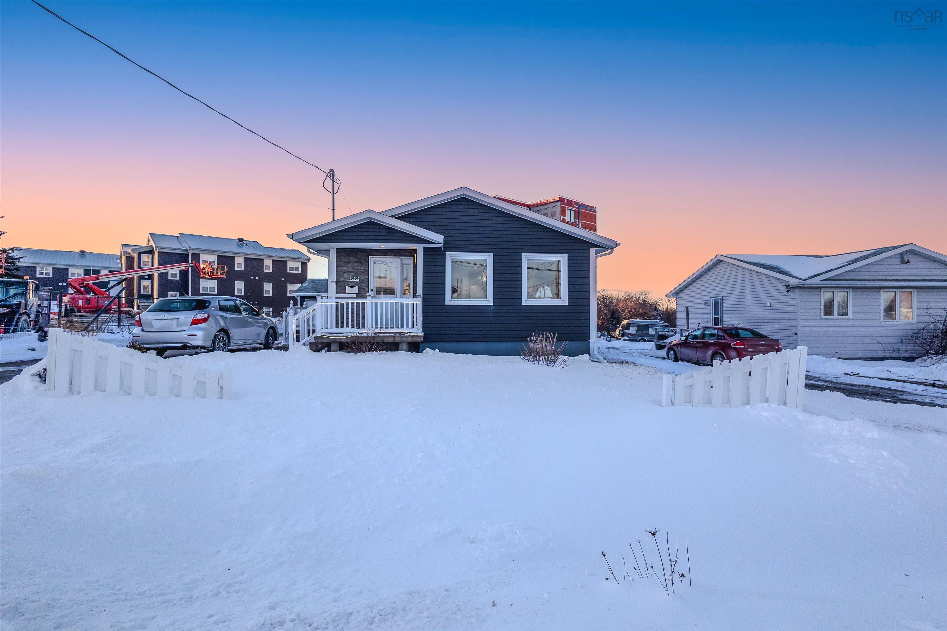 $499,999.00: 100 Ocean Avenue, Glace Bay