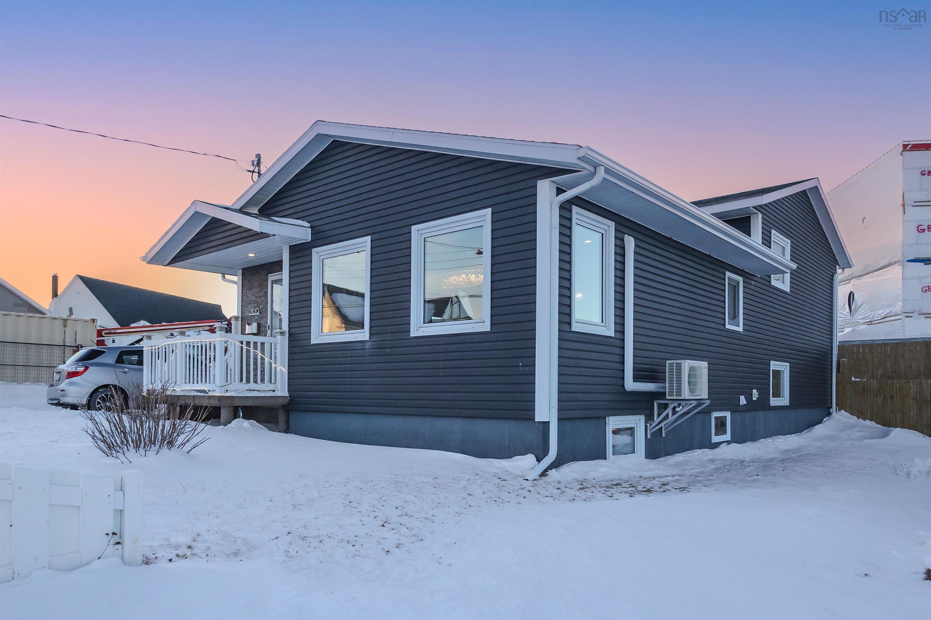 $499,999.00: 100 Ocean Avenue, Glace Bay