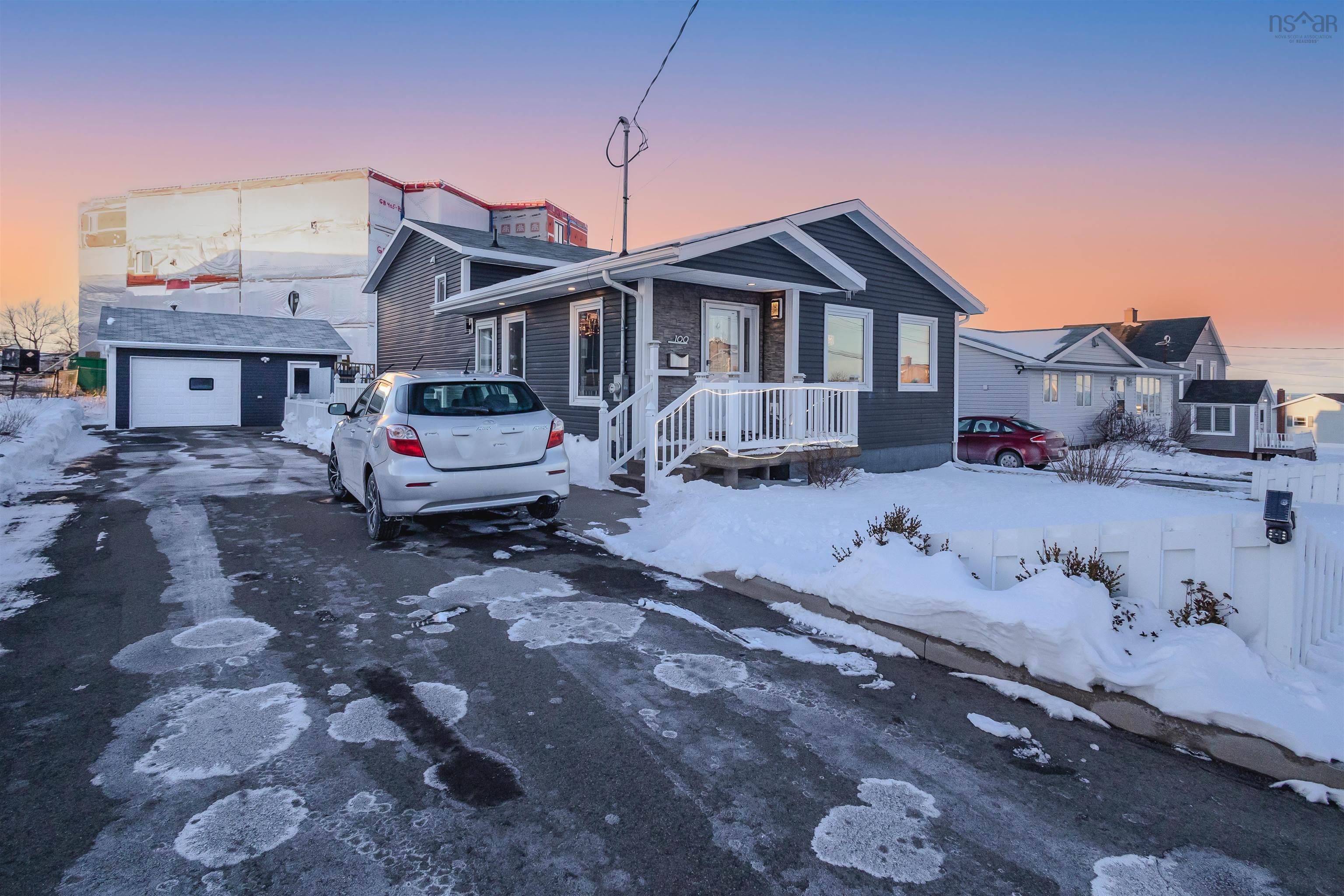 $499,999.00: 100 Ocean Avenue, Glace Bay