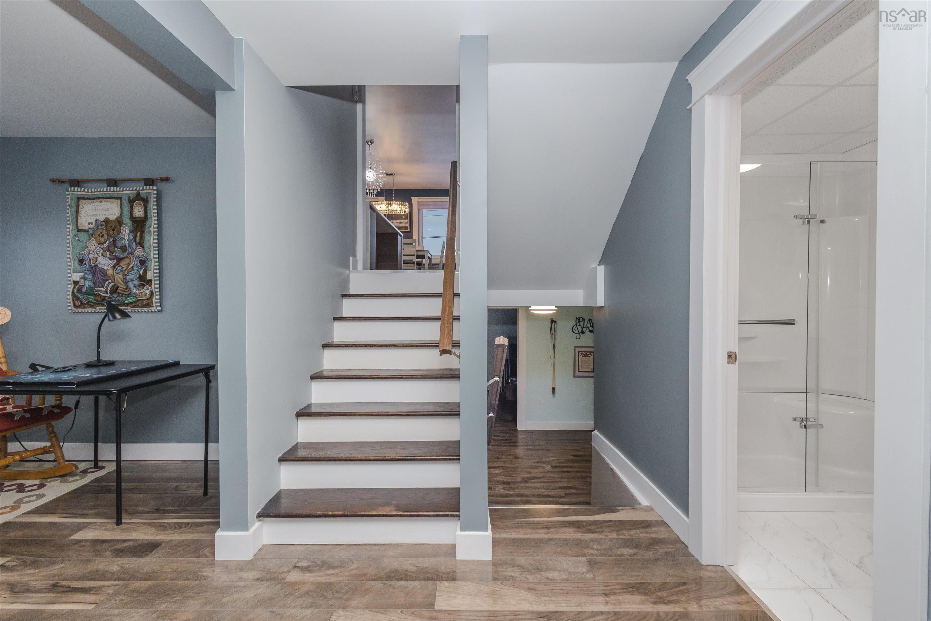 $499,999.00: 100 Ocean Avenue, Glace Bay