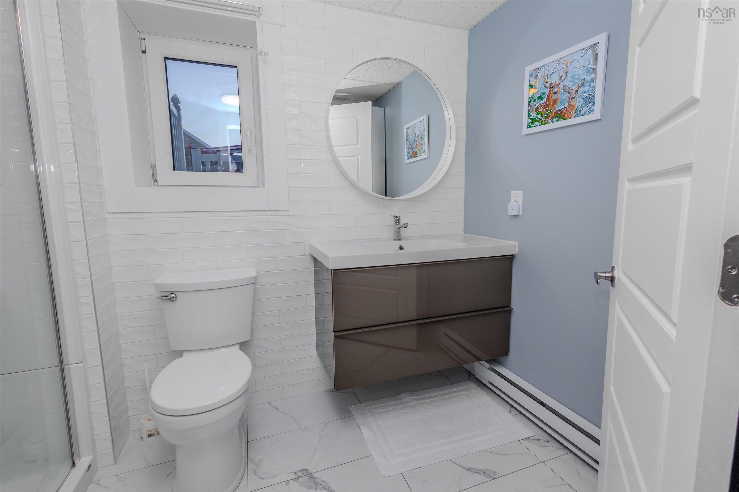 $499,999.00: 100 Ocean Avenue, Glace Bay