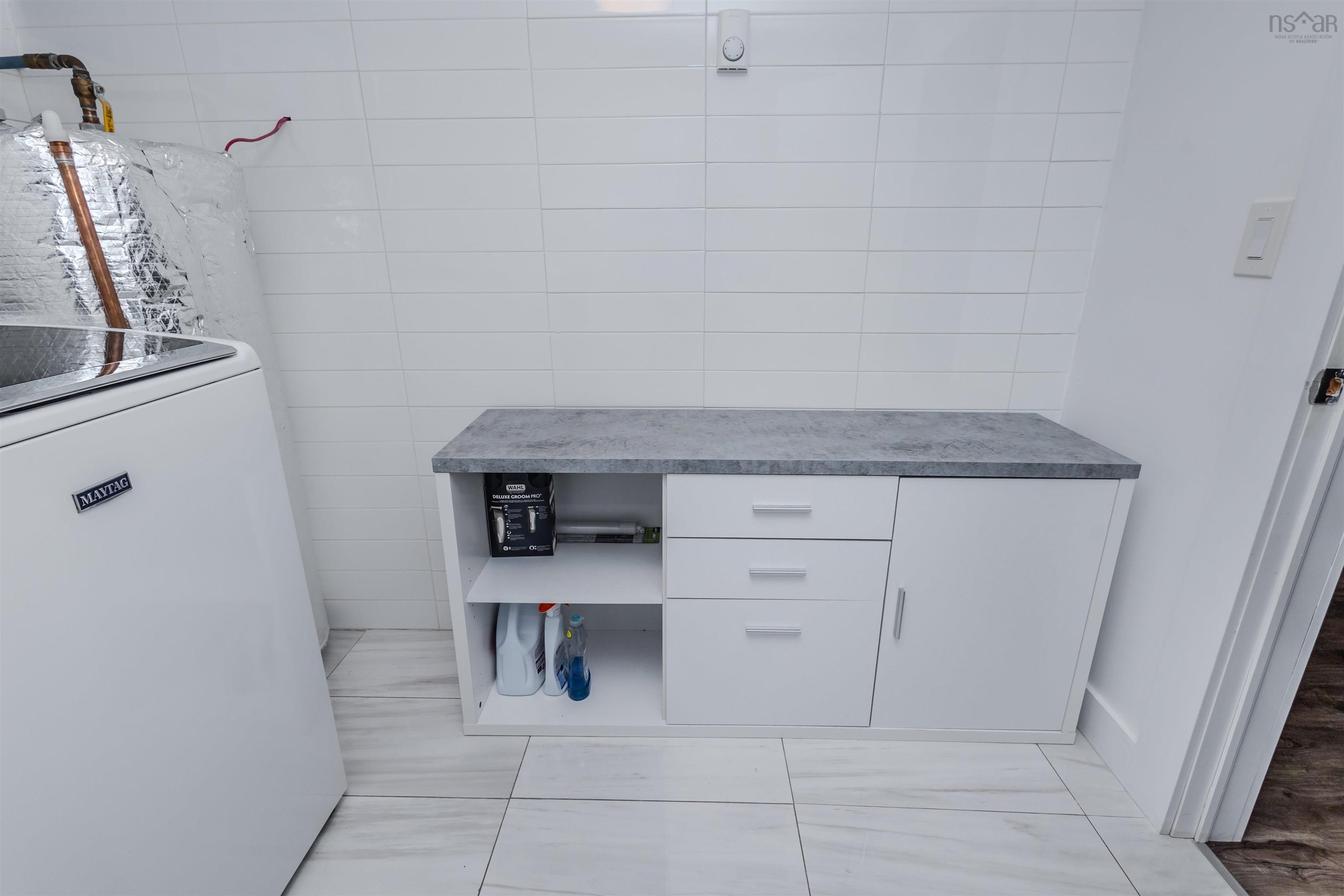 $499,999.00: 100 Ocean Avenue, Glace Bay