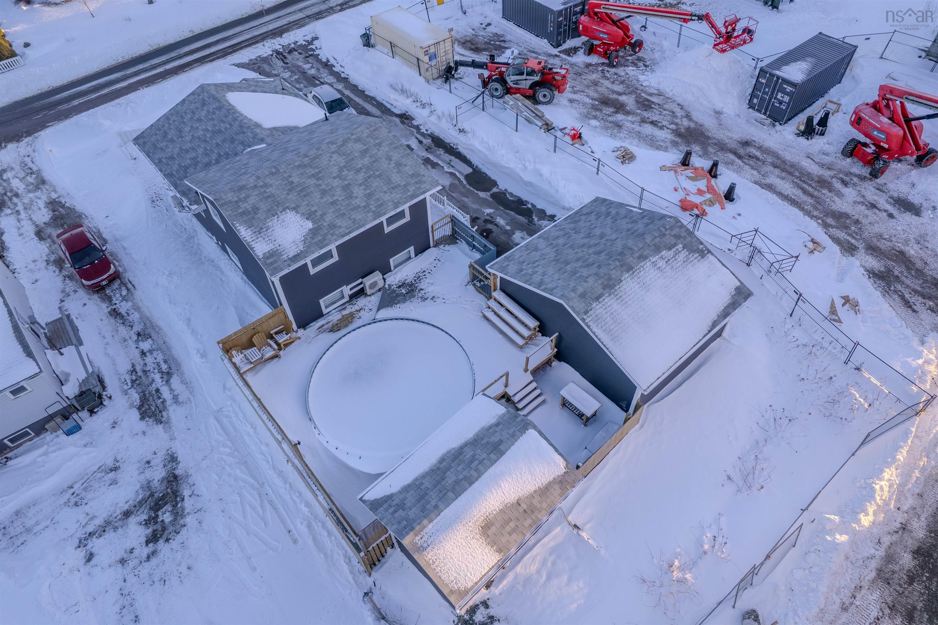 $499,999.00: 100 Ocean Avenue, Glace Bay