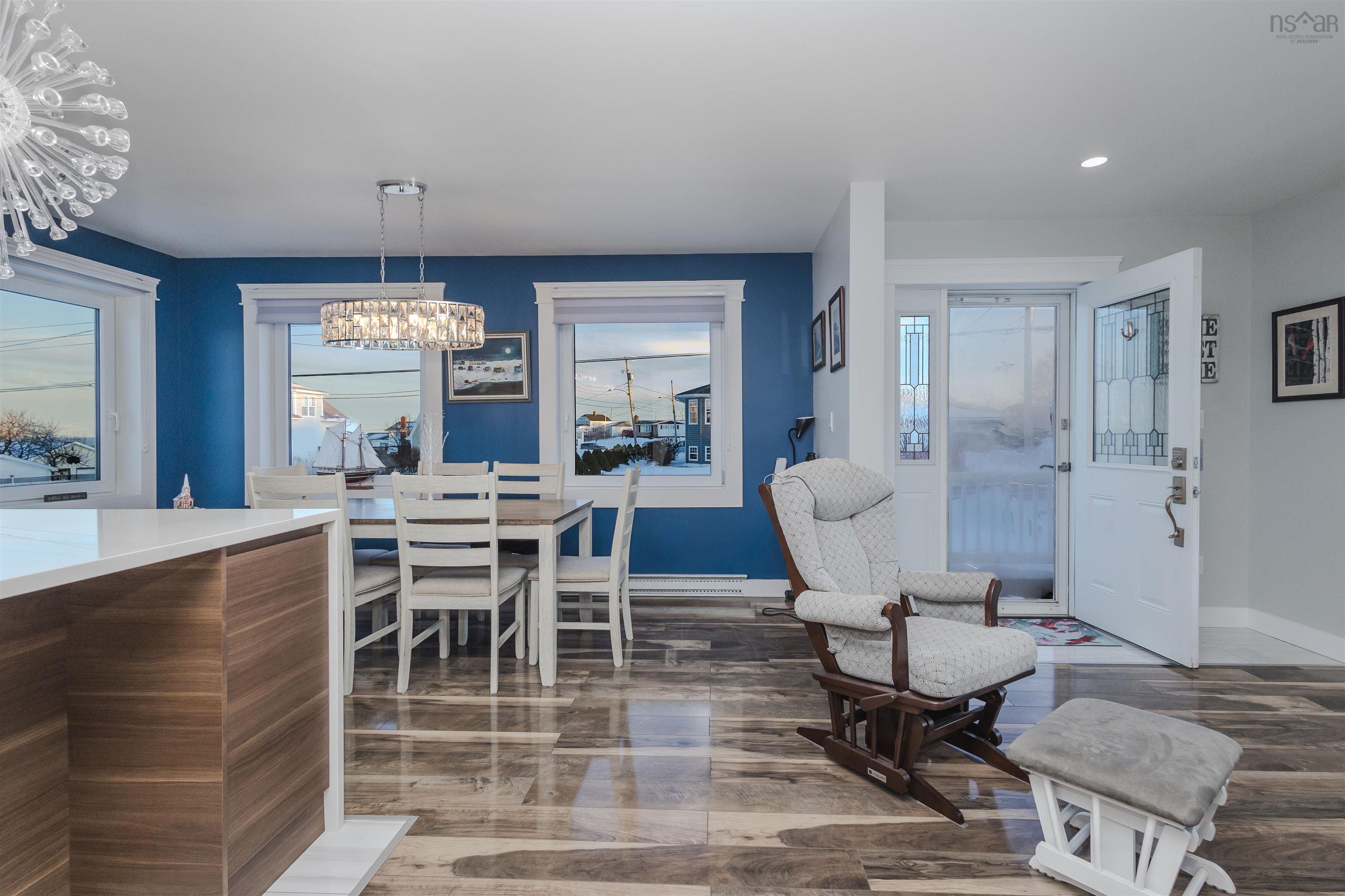 $499,999.00: 100 Ocean Avenue, Glace Bay