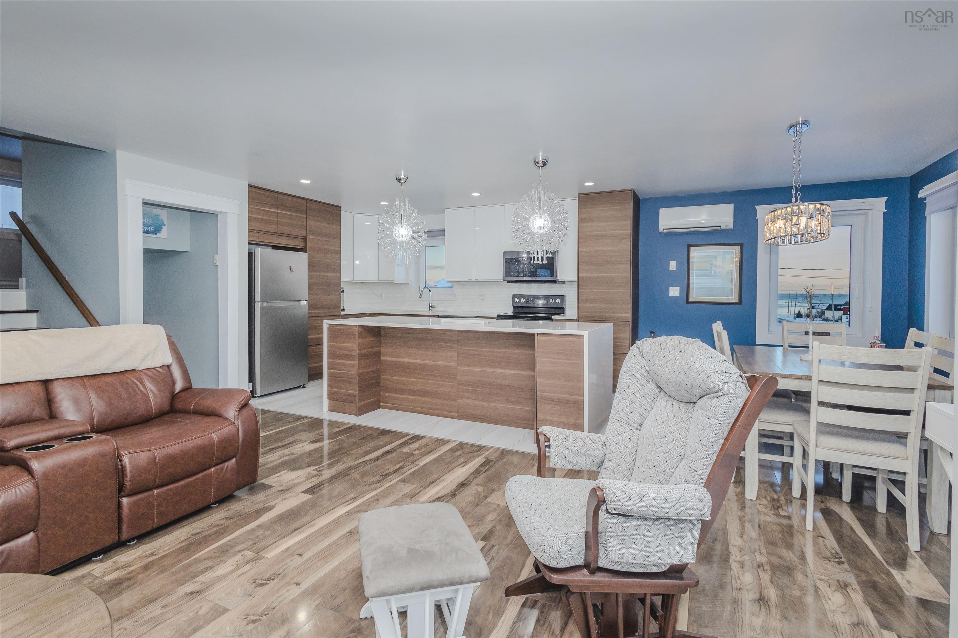 $499,999.00: 100 Ocean Avenue, Glace Bay