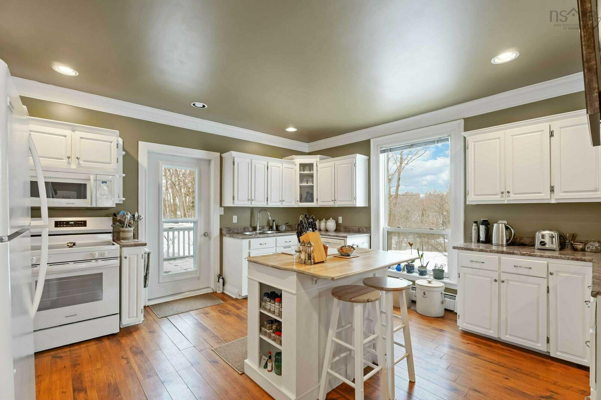 $599,999.00: 607 St.George Street, Annapolis Royal