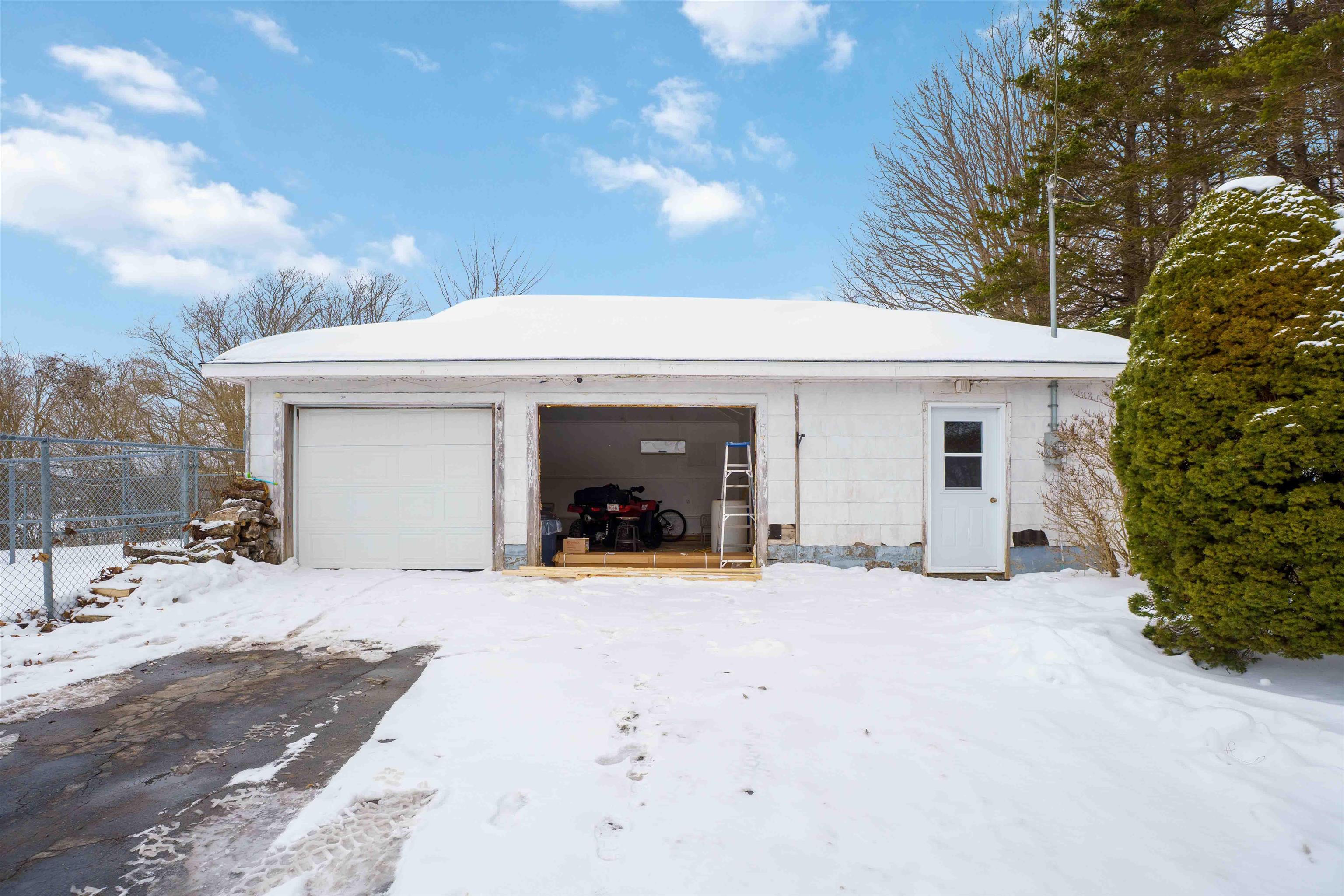 $389,000.00: 722 Highway 1, Hebron