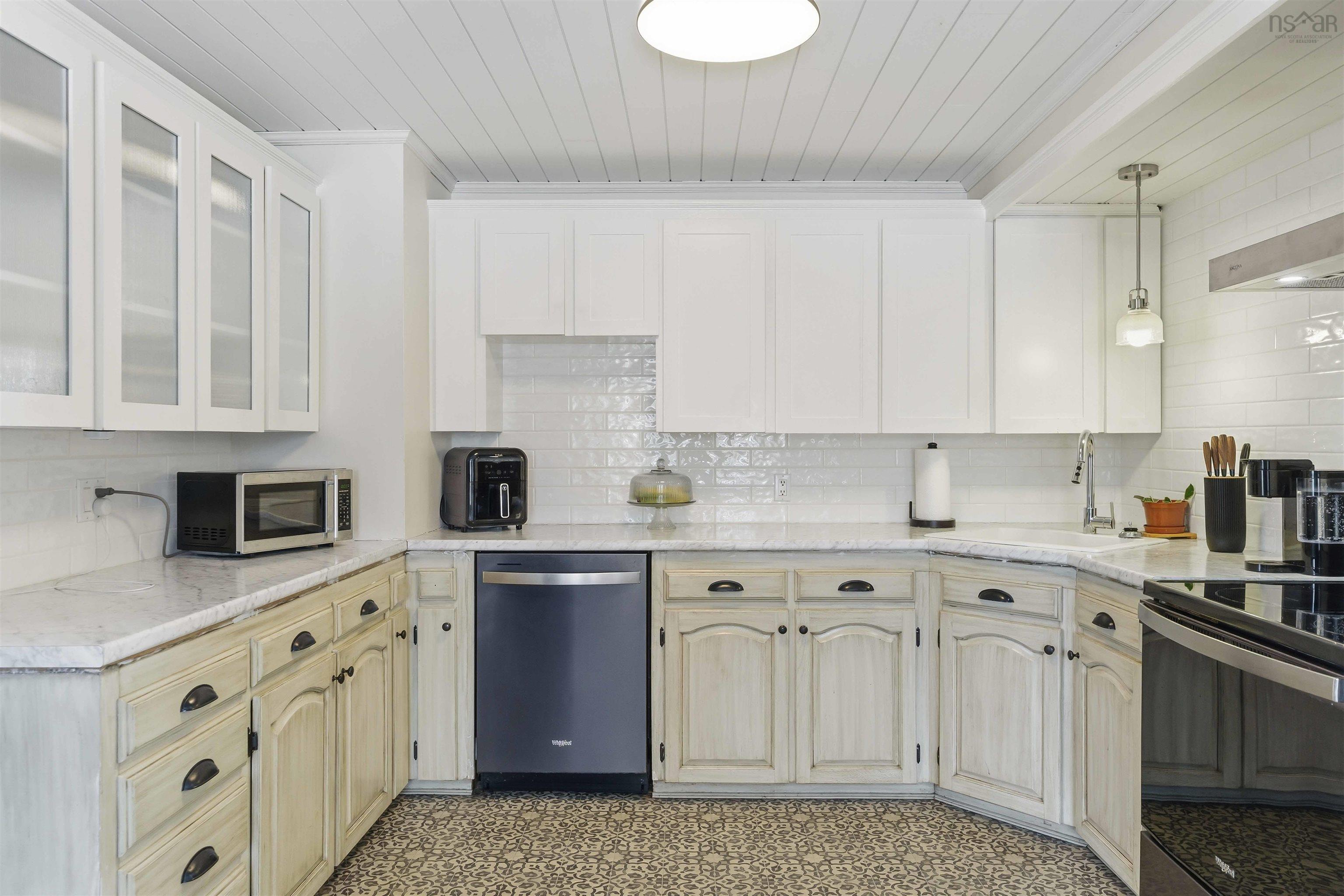 $389,000.00: 722 Highway 1, Hebron