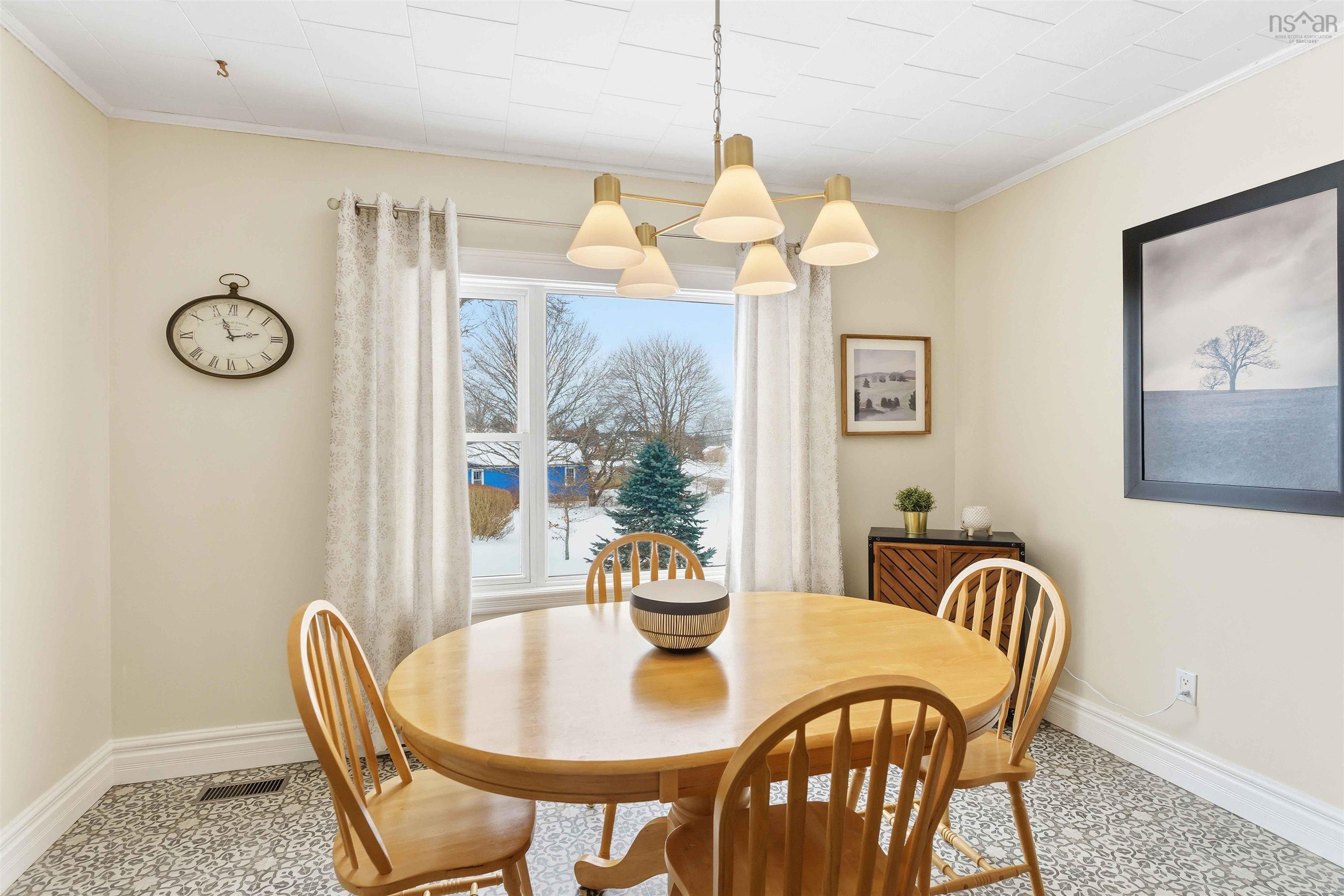 $389,000.00: 722 Highway 1, Hebron