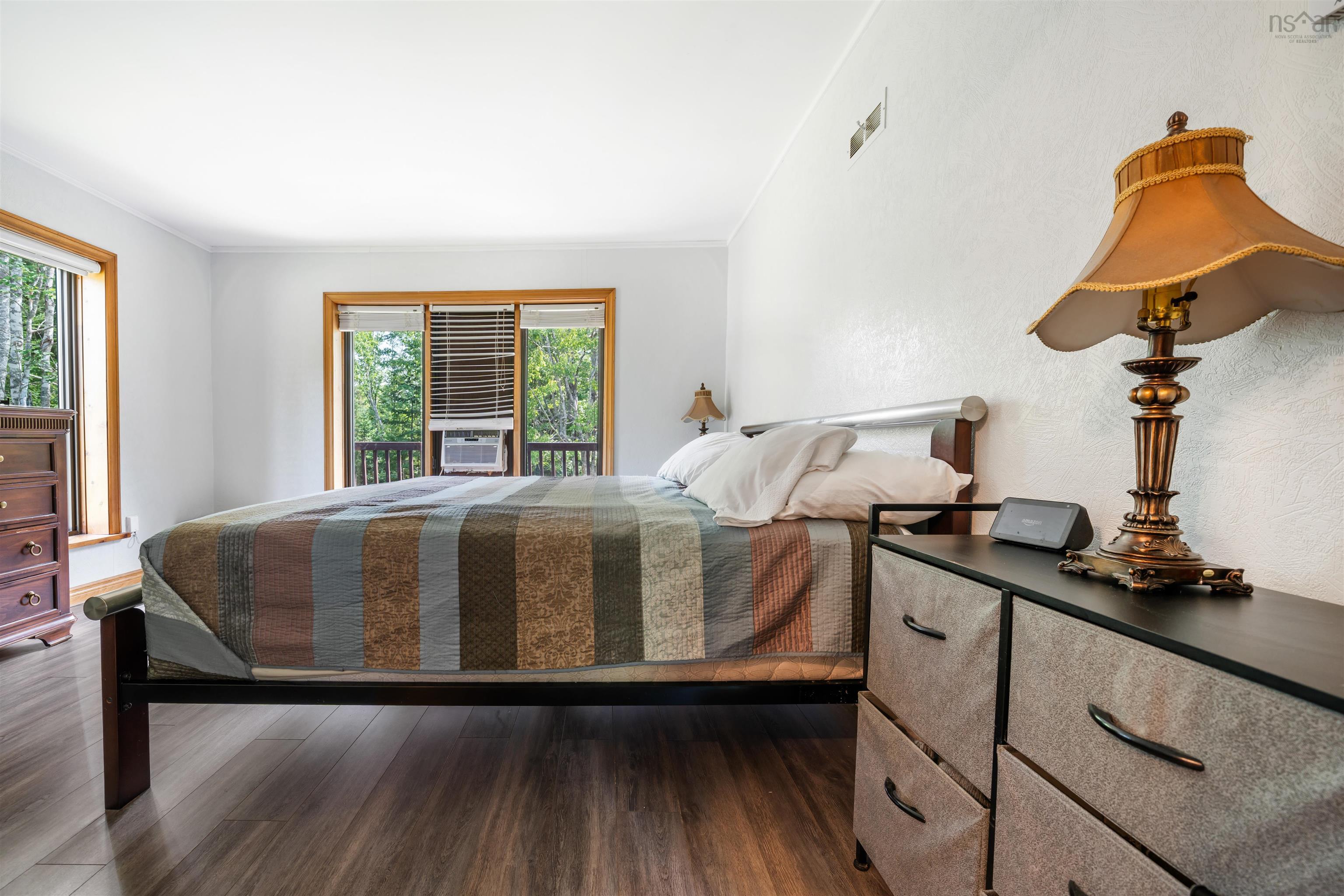 $532,000.00: 275 Harris Road, Haliburton