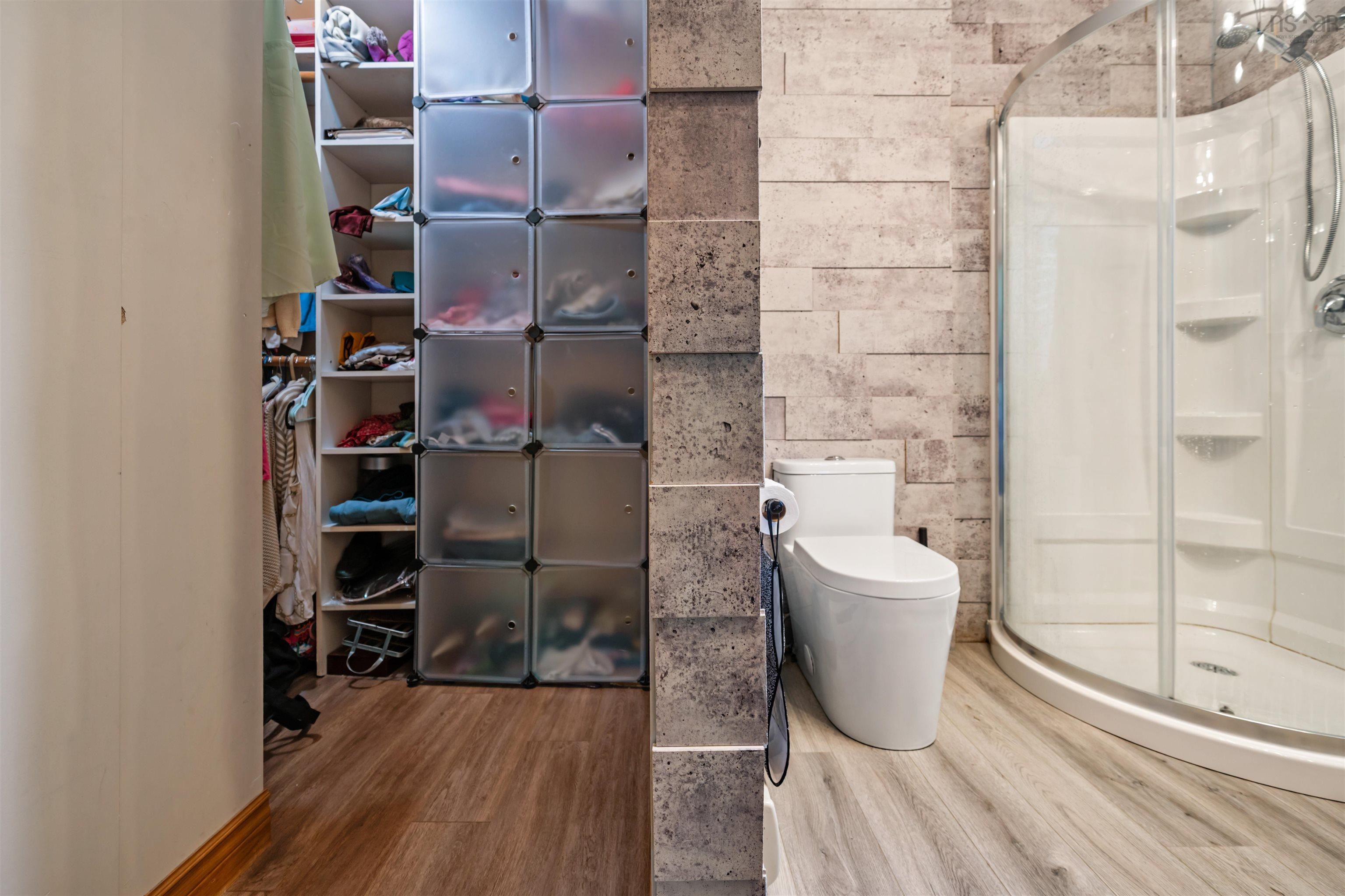 $532,000.00: 275 Harris Road, Haliburton