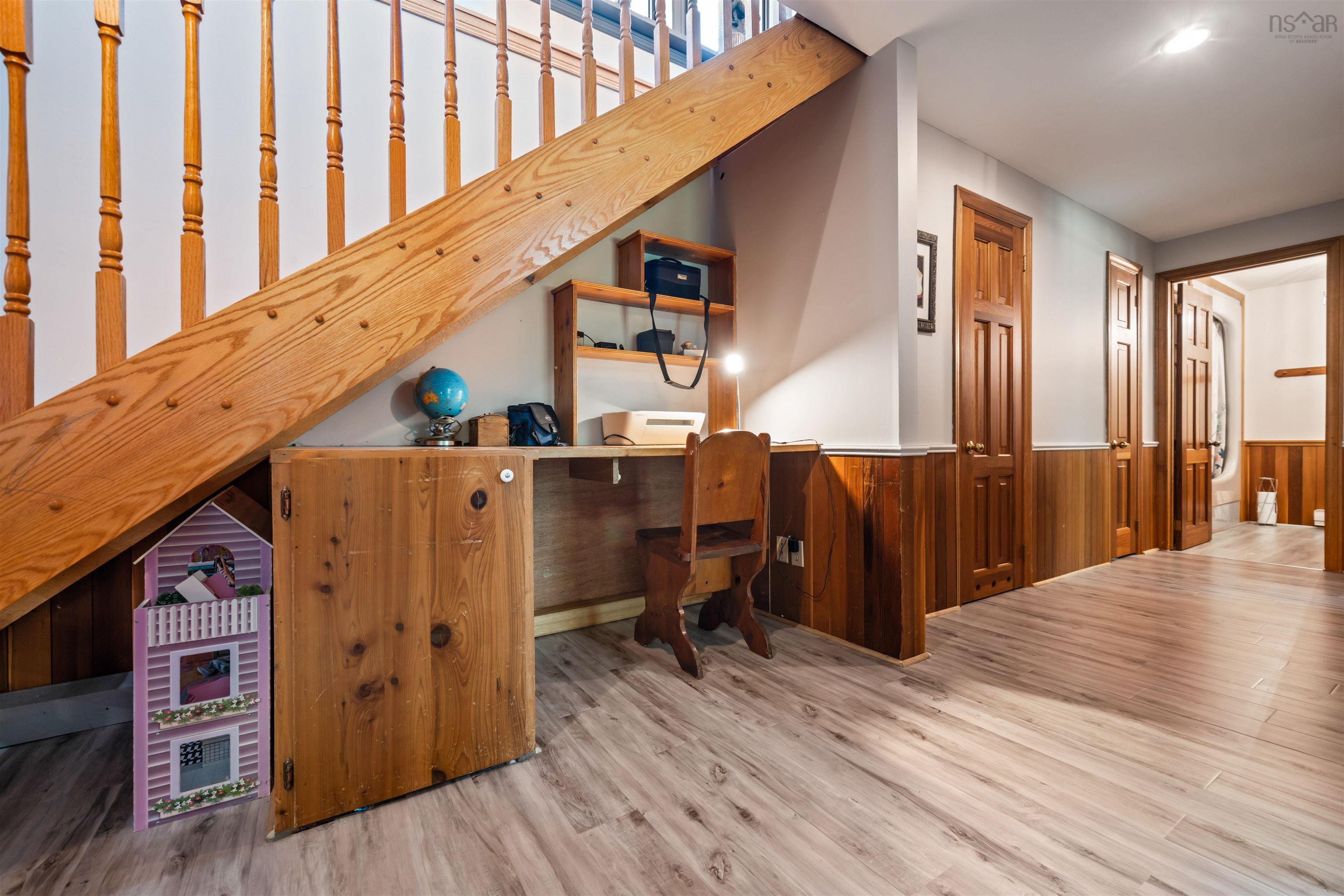 $532,000.00: 275 Harris Road, Haliburton