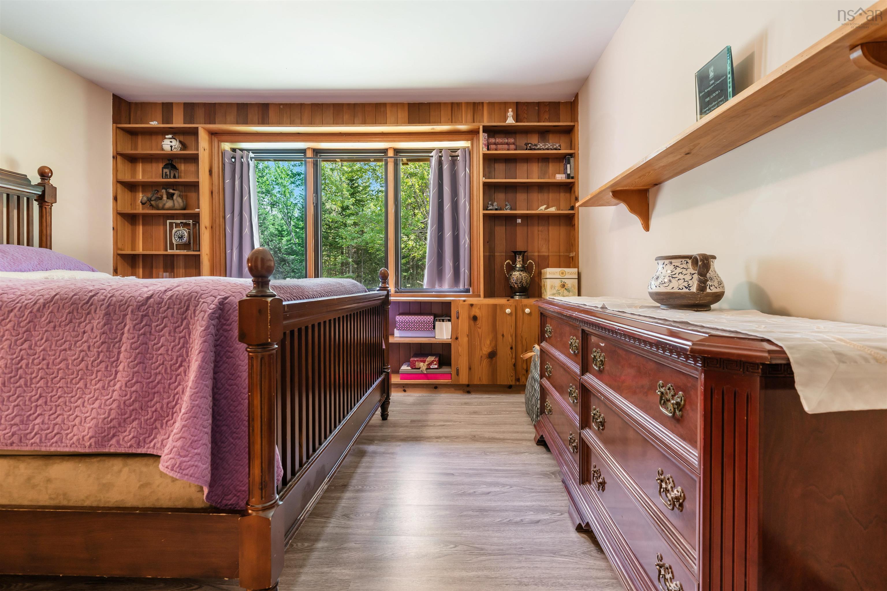 $532,000.00: 275 Harris Road, Haliburton