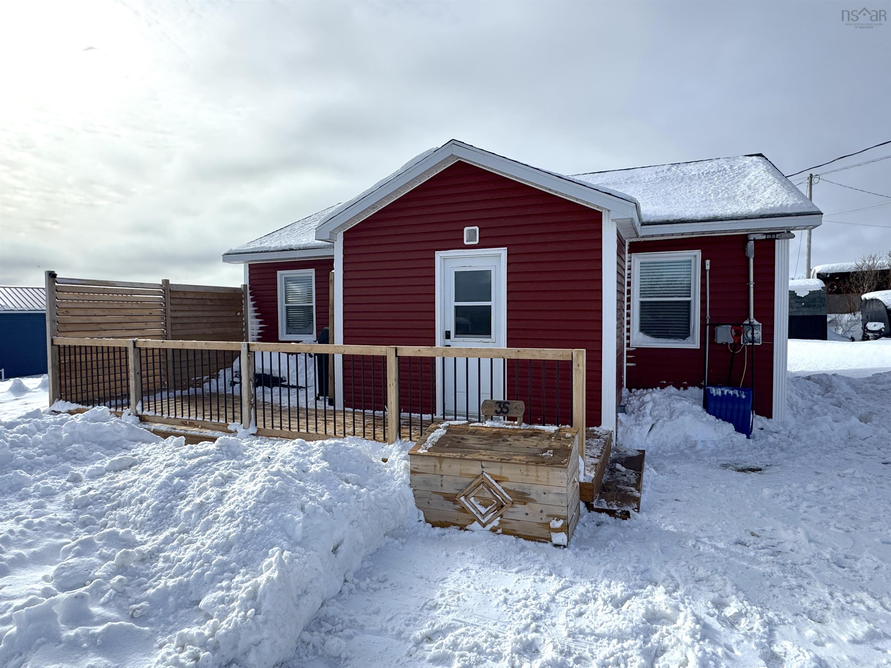 $199,000.00: 35 Ocean View, Neils Harbour