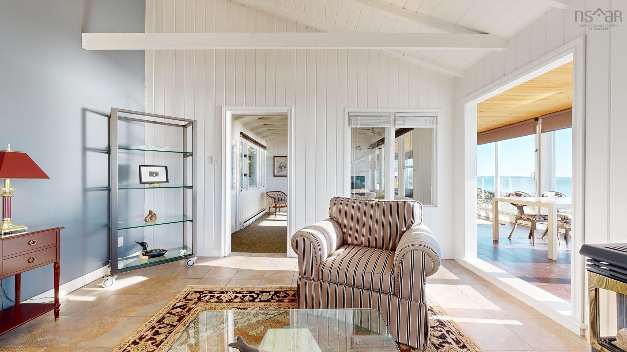 $1,100,000.00: 7343 Highway 3, Summerville Centre