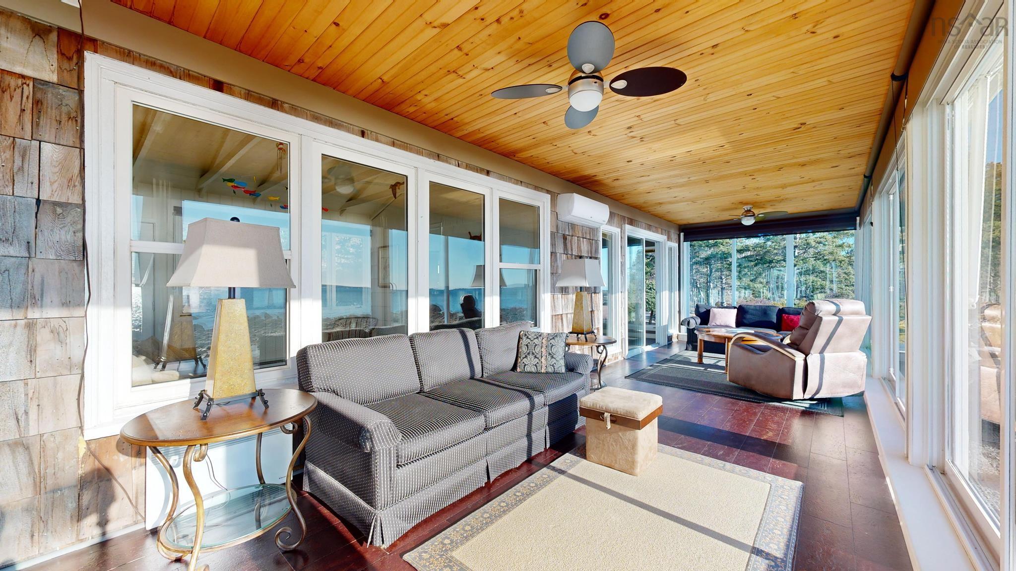$1,100,000.00: 7343 Highway 3, Summerville Centre