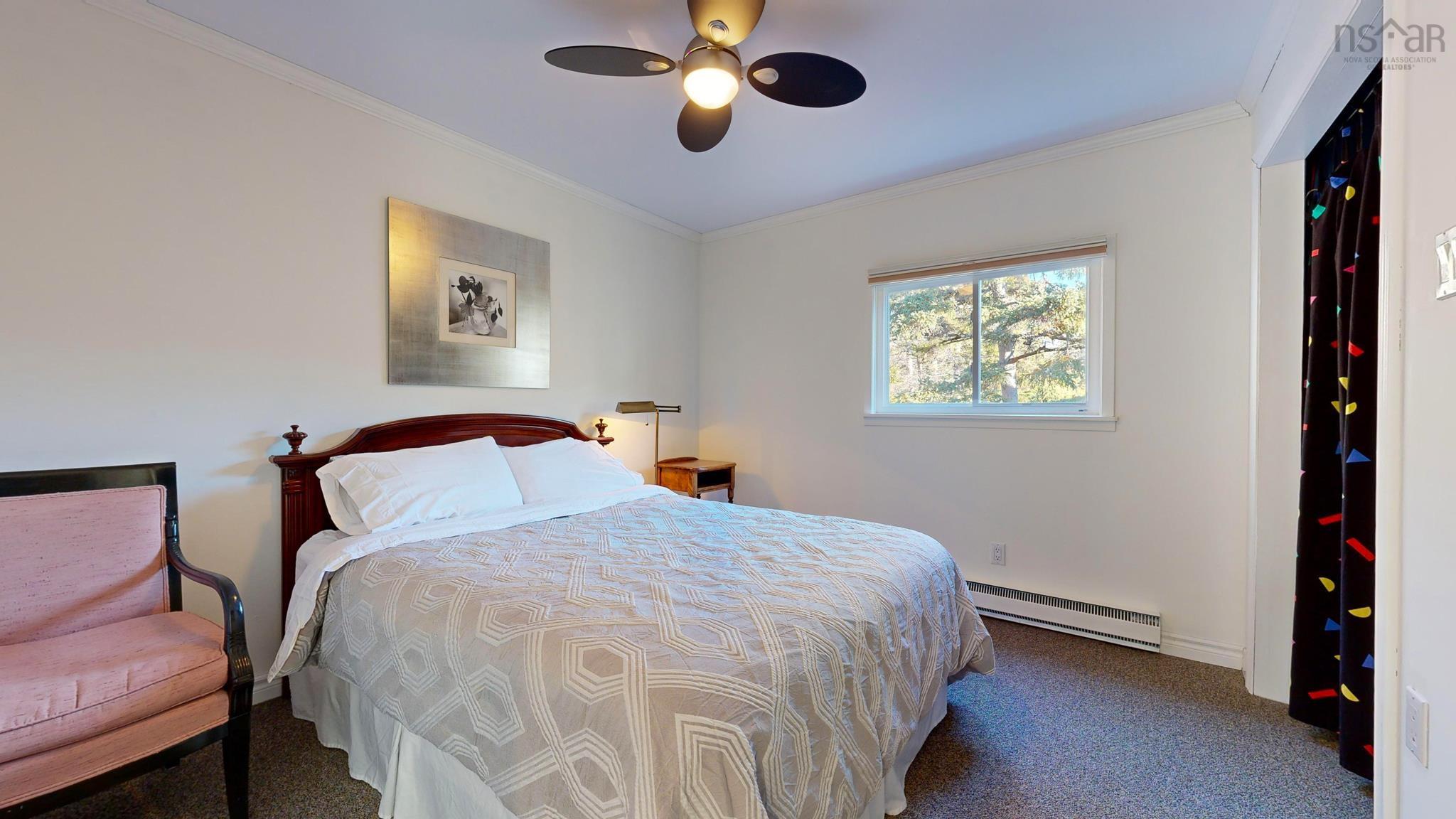 $1,100,000.00: 7343 Highway 3, Summerville Centre