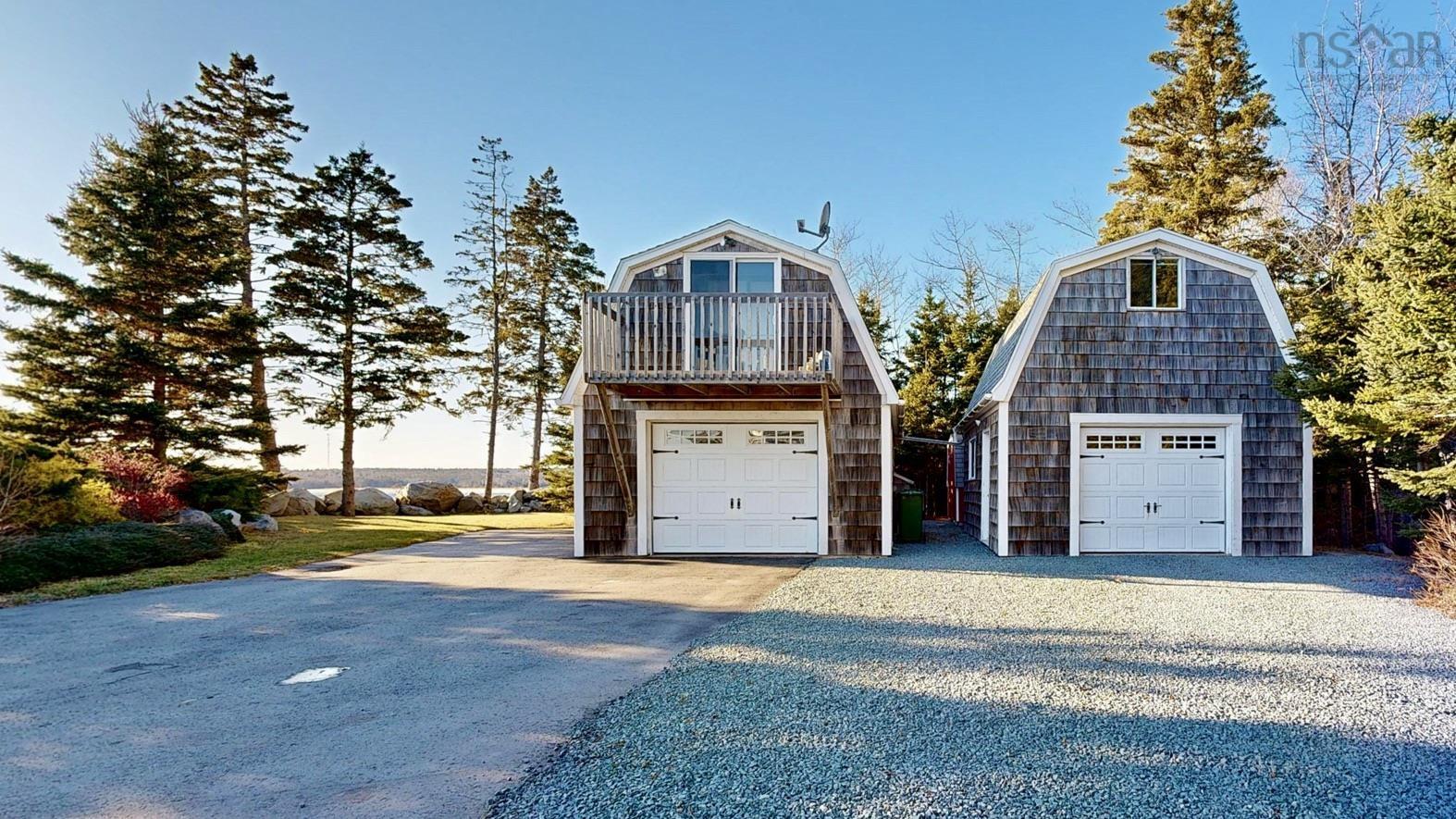 $1,100,000.00: 7343 Highway 3, Summerville Centre