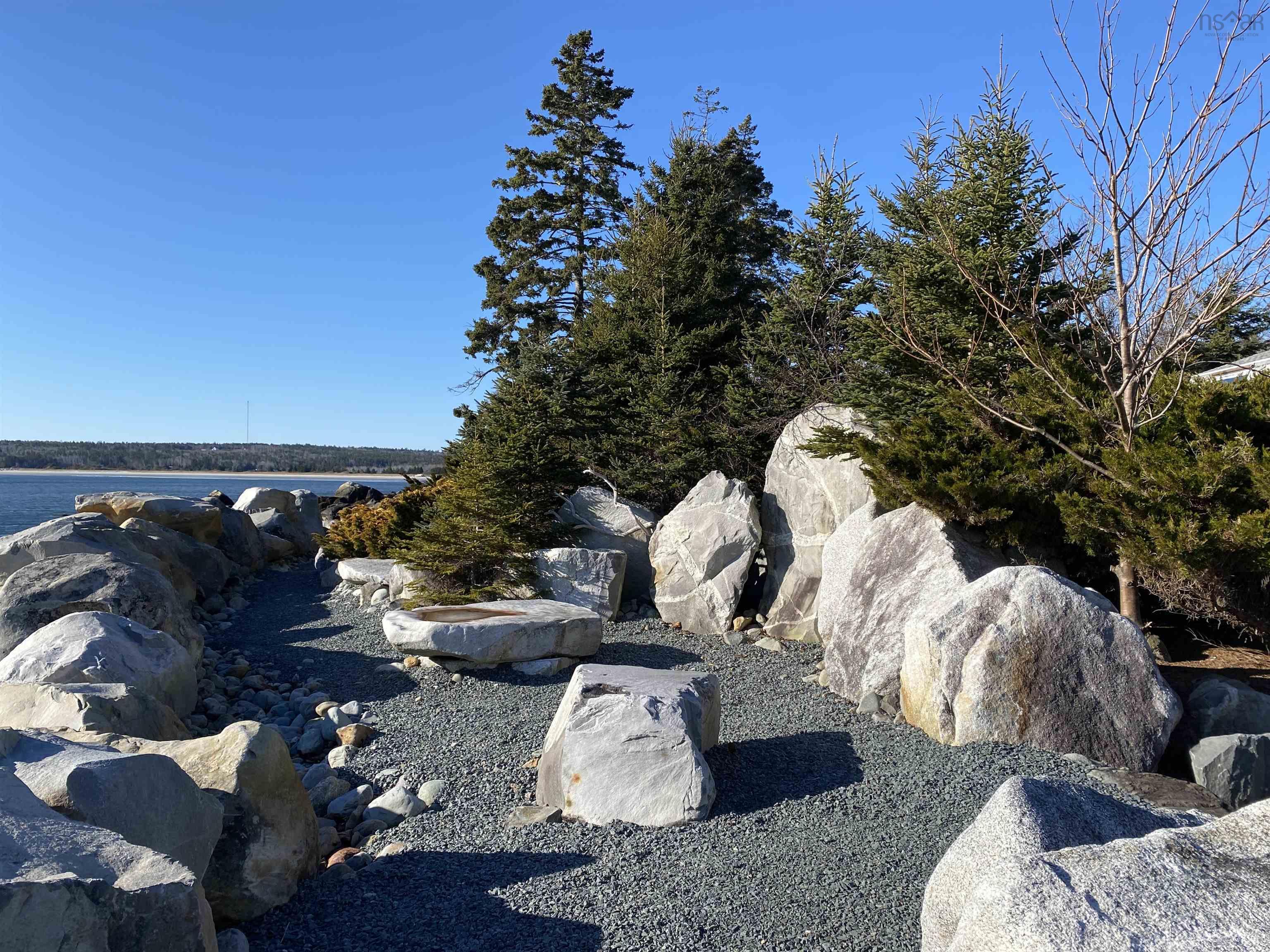 $1,100,000.00: 7343 Highway 3, Summerville Centre