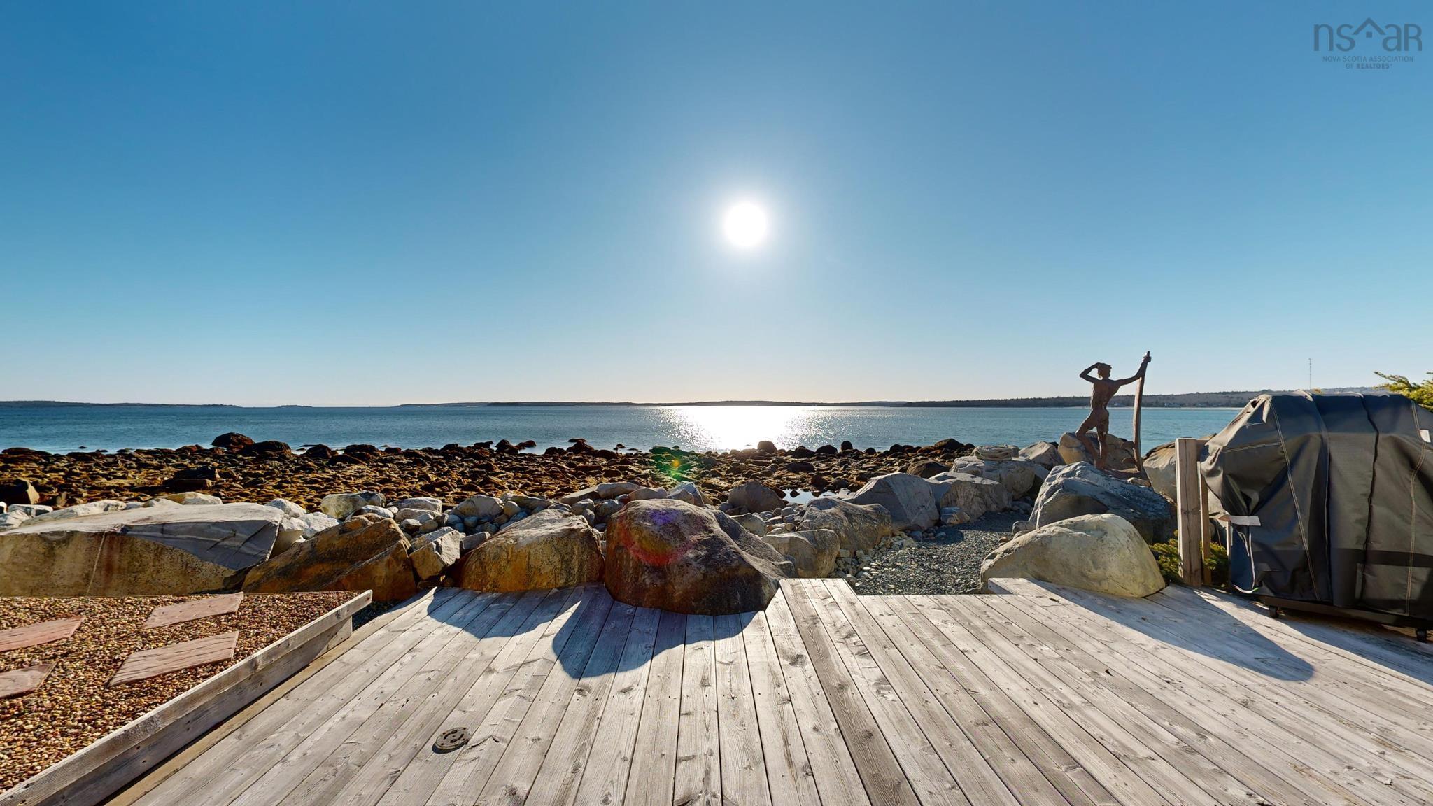 $1,100,000.00: 7343 Highway 3, Summerville Centre