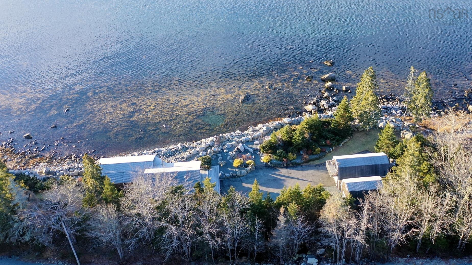 $1,100,000.00: 7343 Highway 3, Summerville Centre