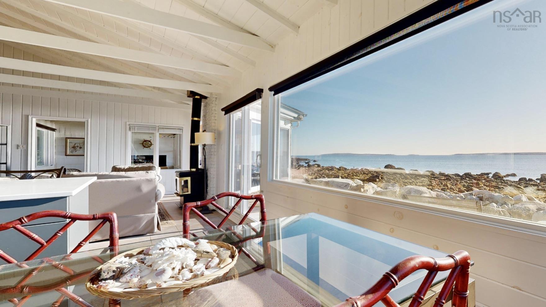 $1,100,000.00: 7343 Highway 3, Summerville Centre