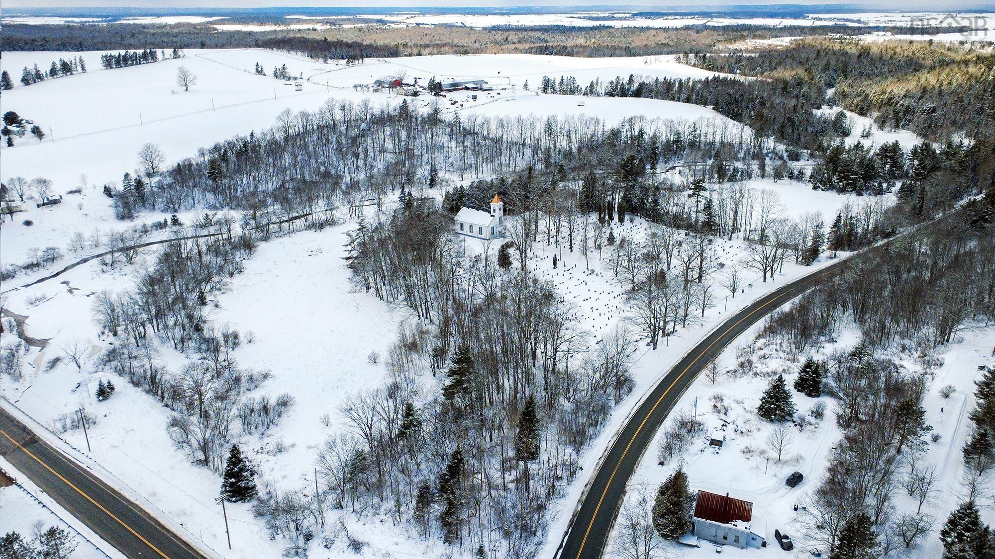 $193,900.00: 455 Highway 224, Gays River