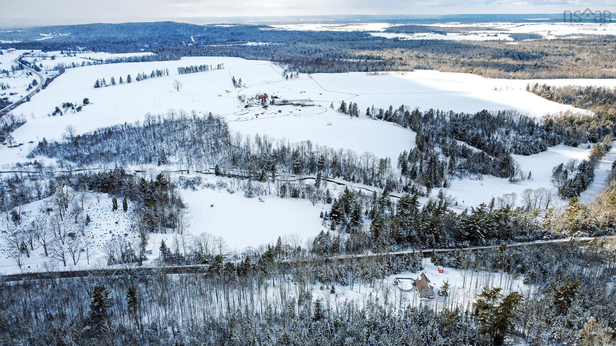 $193,900.00: 455 Highway 224, Gays River