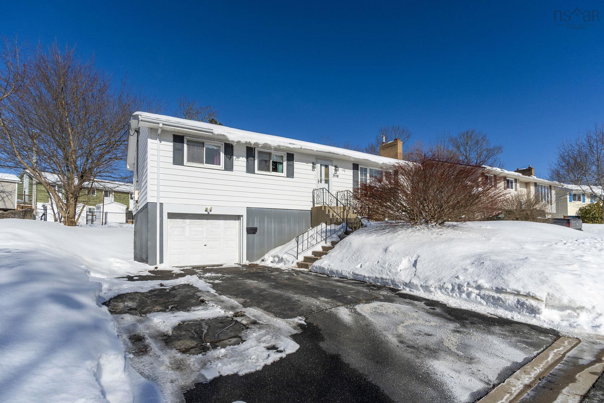 40 Lumsden Crescent, Lower Sackville, NS (MLS 202602567)