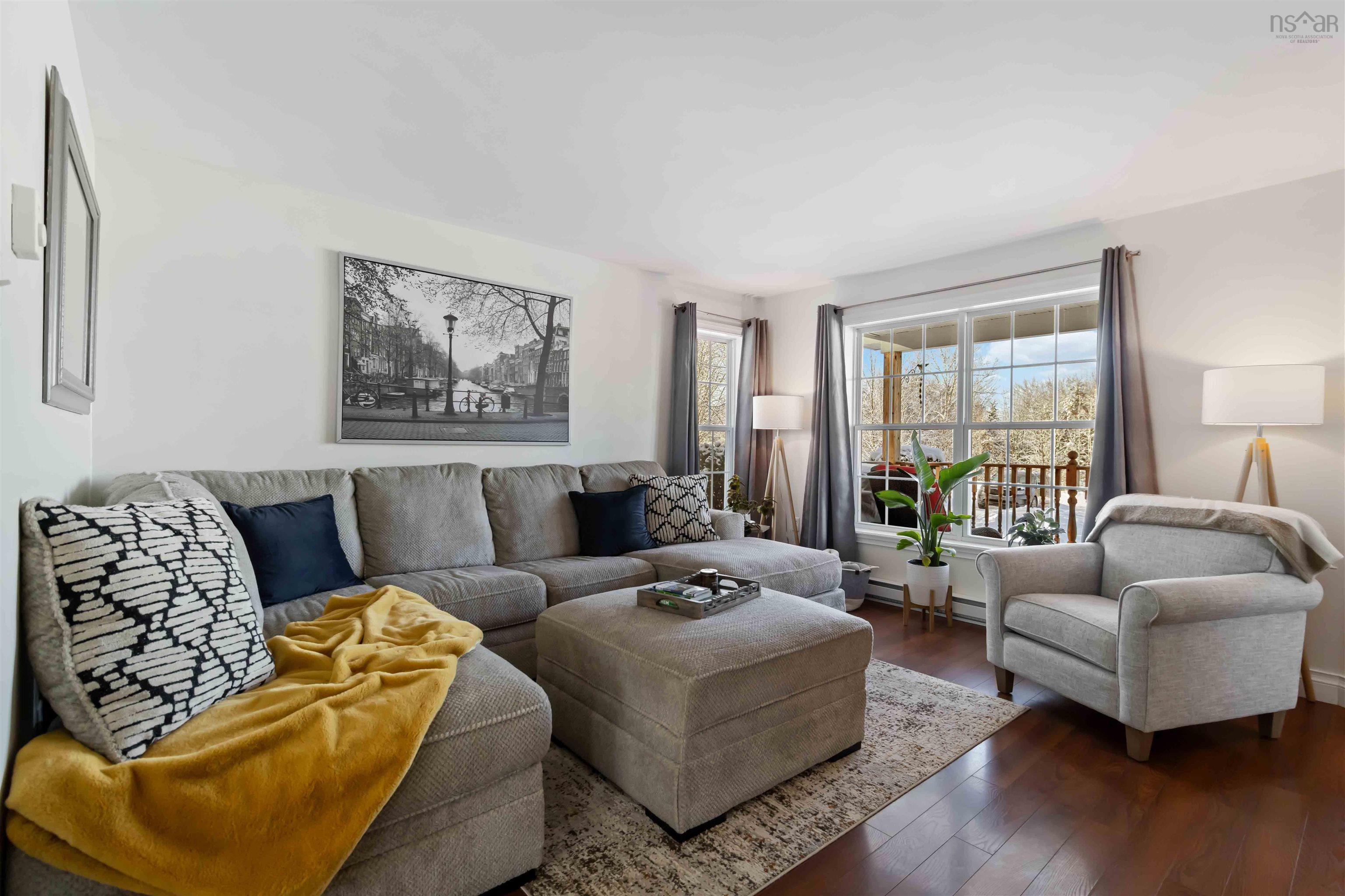 $749,000.00: 11 Forestridge Drive, Conquerall Mills