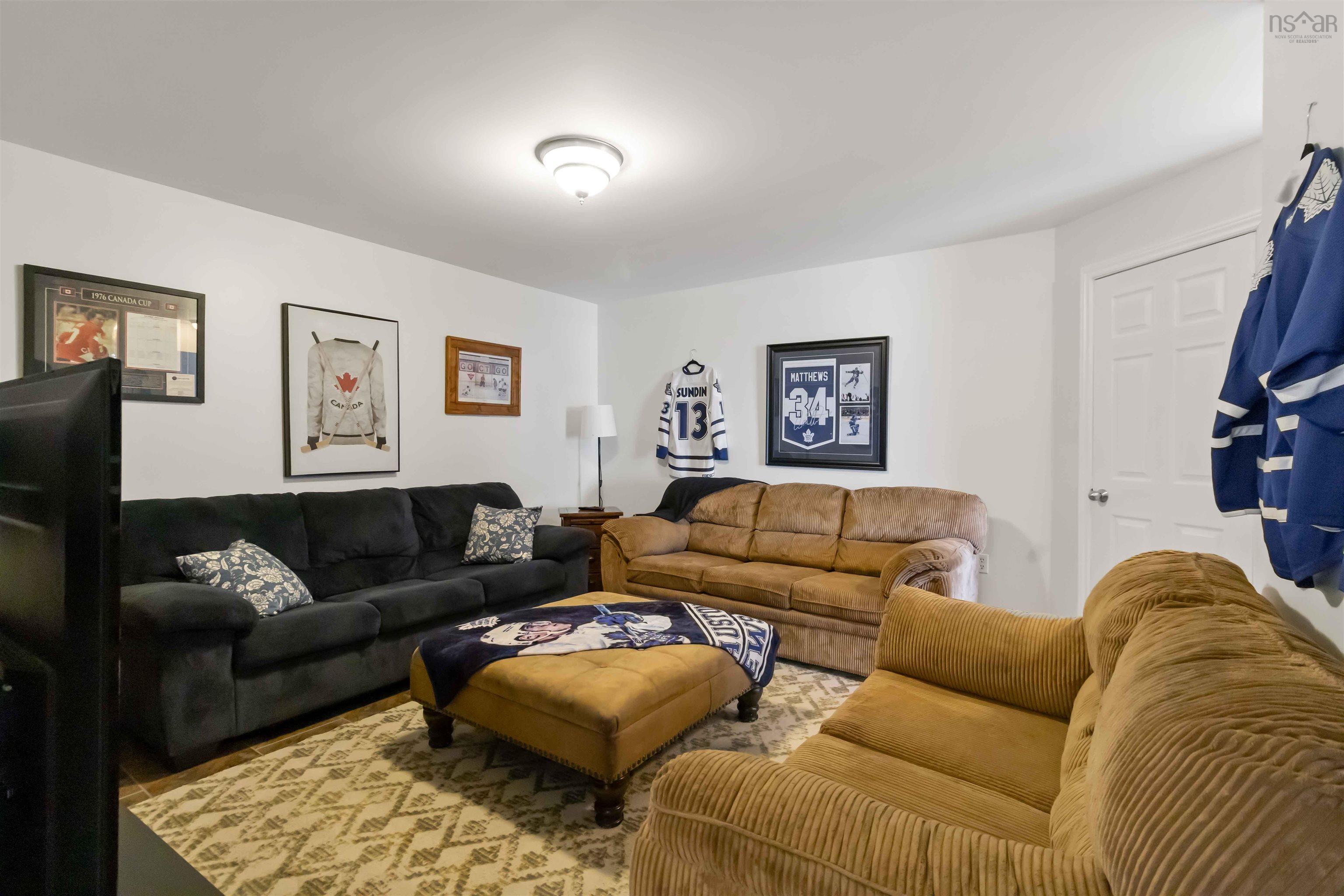 $749,000.00: 11 Forestridge Drive, Conquerall Mills