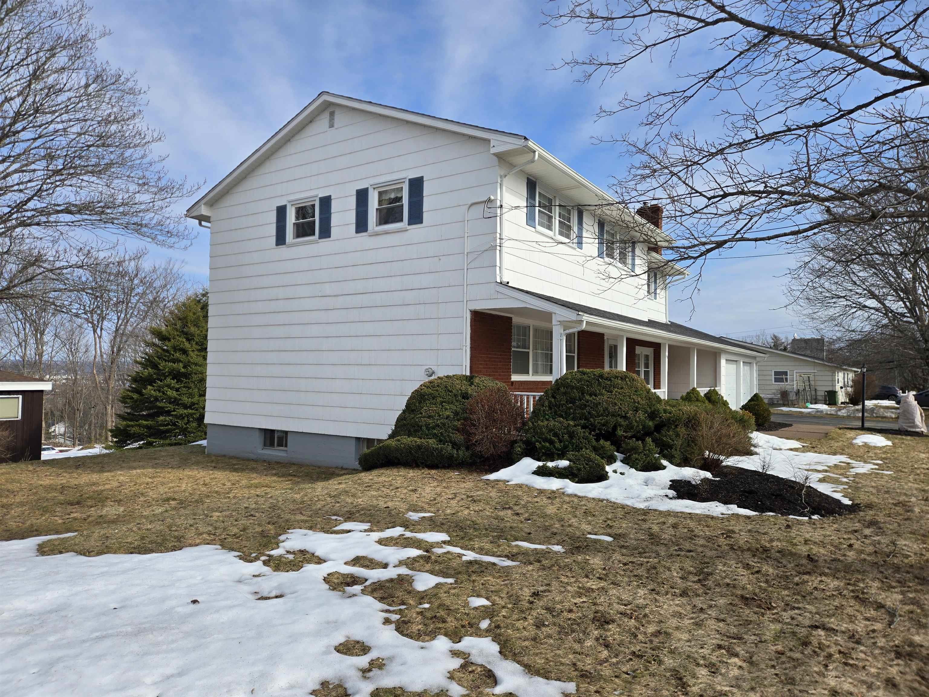 $559,900.00: 35 Fairview Drive, Truro