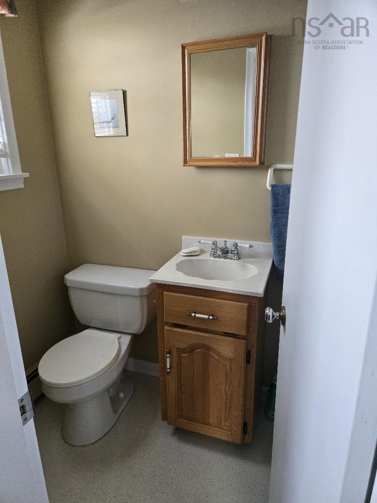 $559,900.00: 35 Fairview Drive, Truro