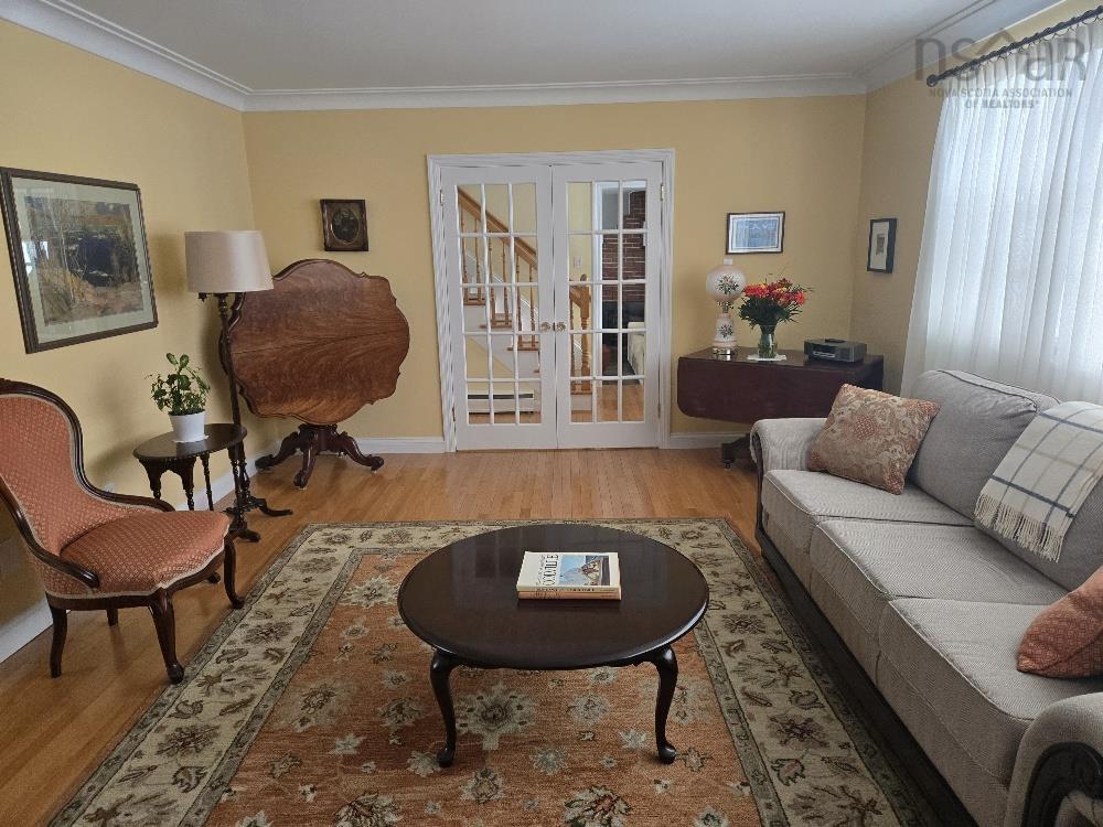 $559,900.00: 35 Fairview Drive, Truro