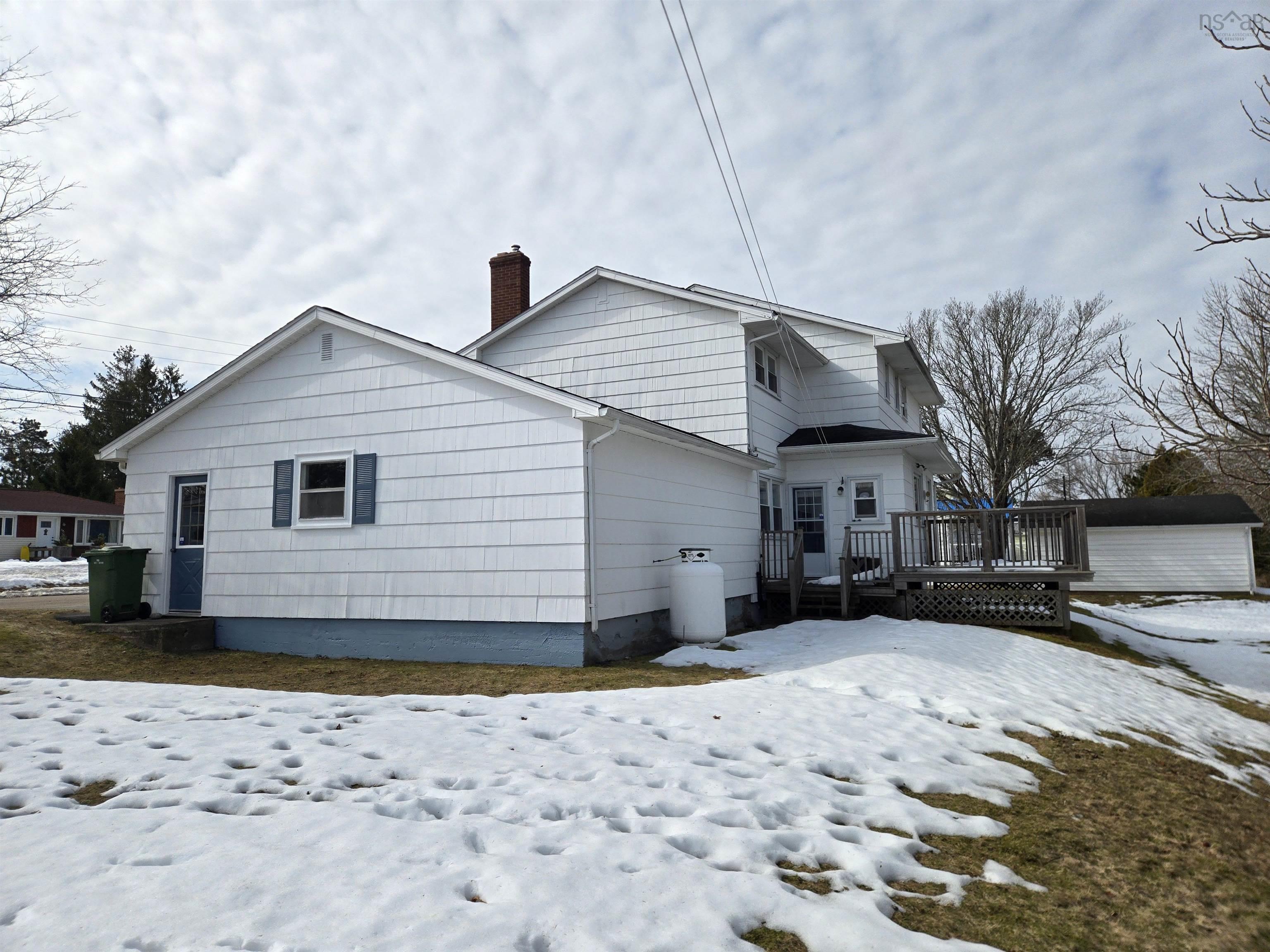 $559,900.00: 35 Fairview Drive, Truro