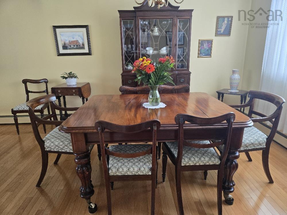 $559,900.00: 35 Fairview Drive, Truro