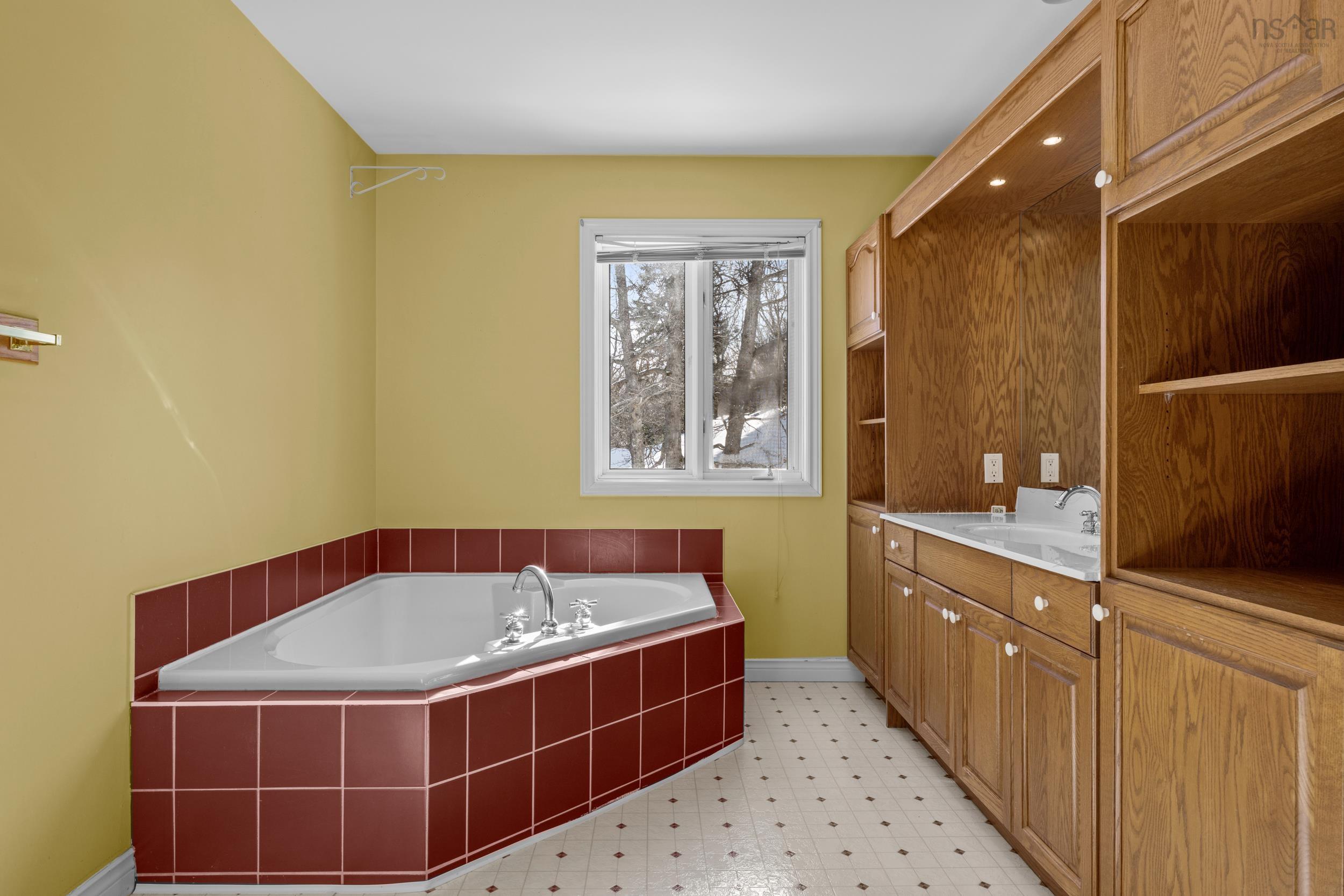 10 Braeloch Court, Lake Loon, NS (MLS 202602584)