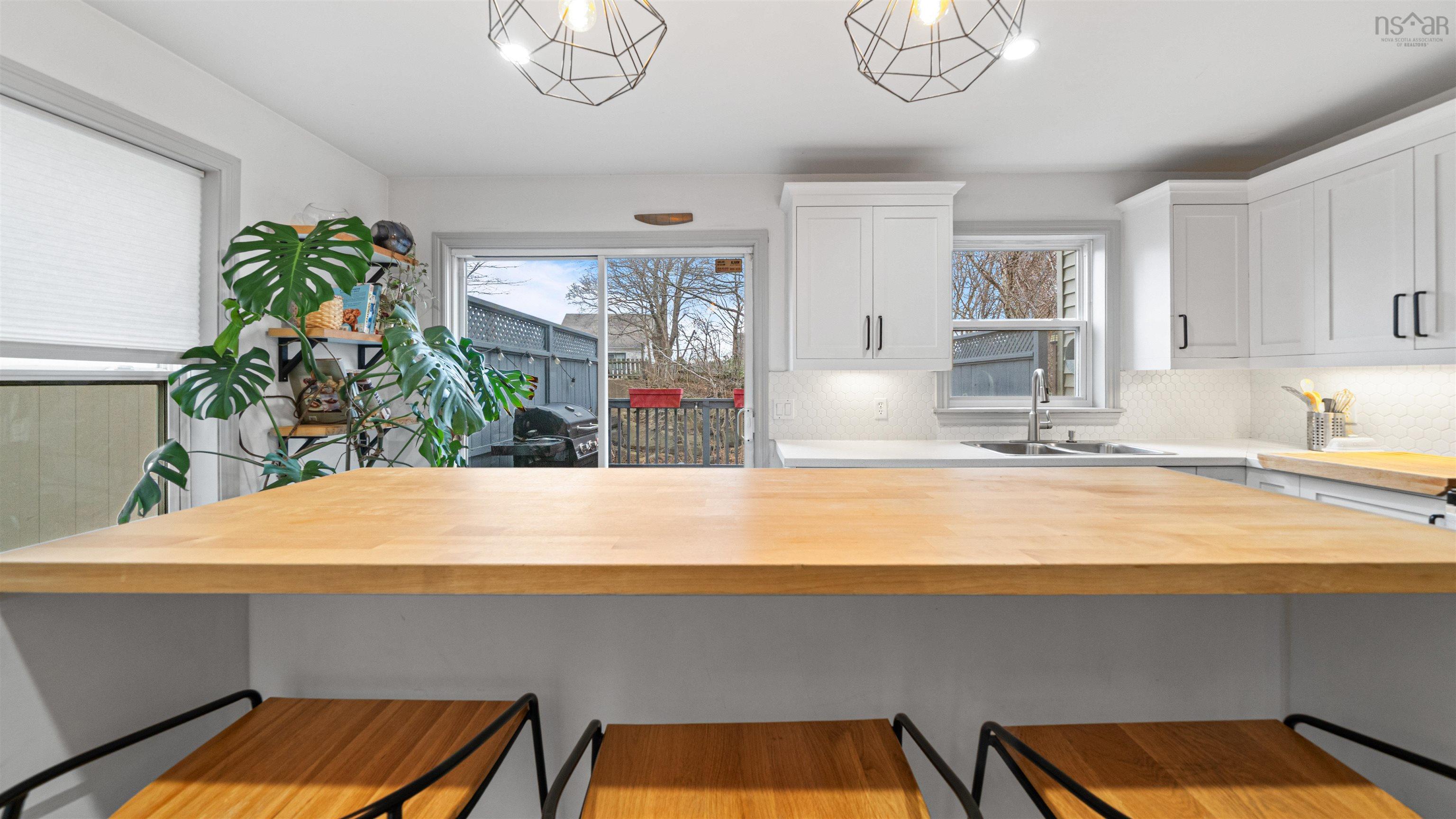 $609,000.00: 45 Melrose Avenue, Halifax