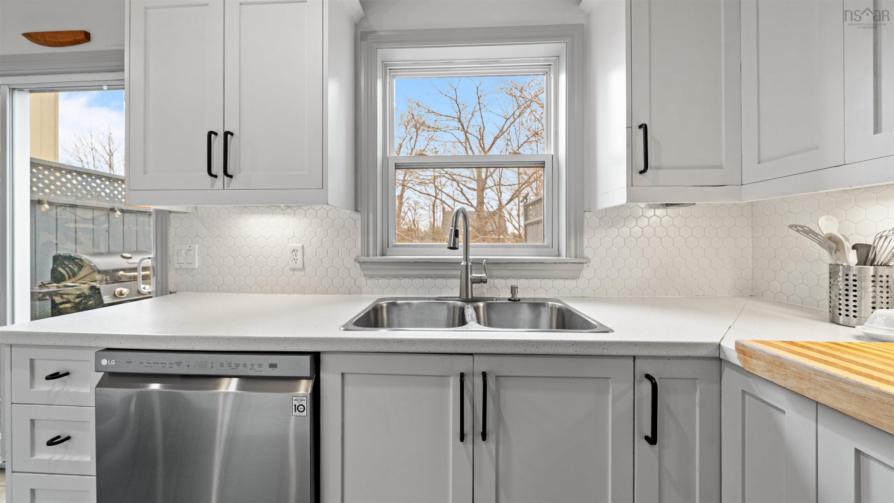 $609,000.00: 45 Melrose Avenue, Halifax