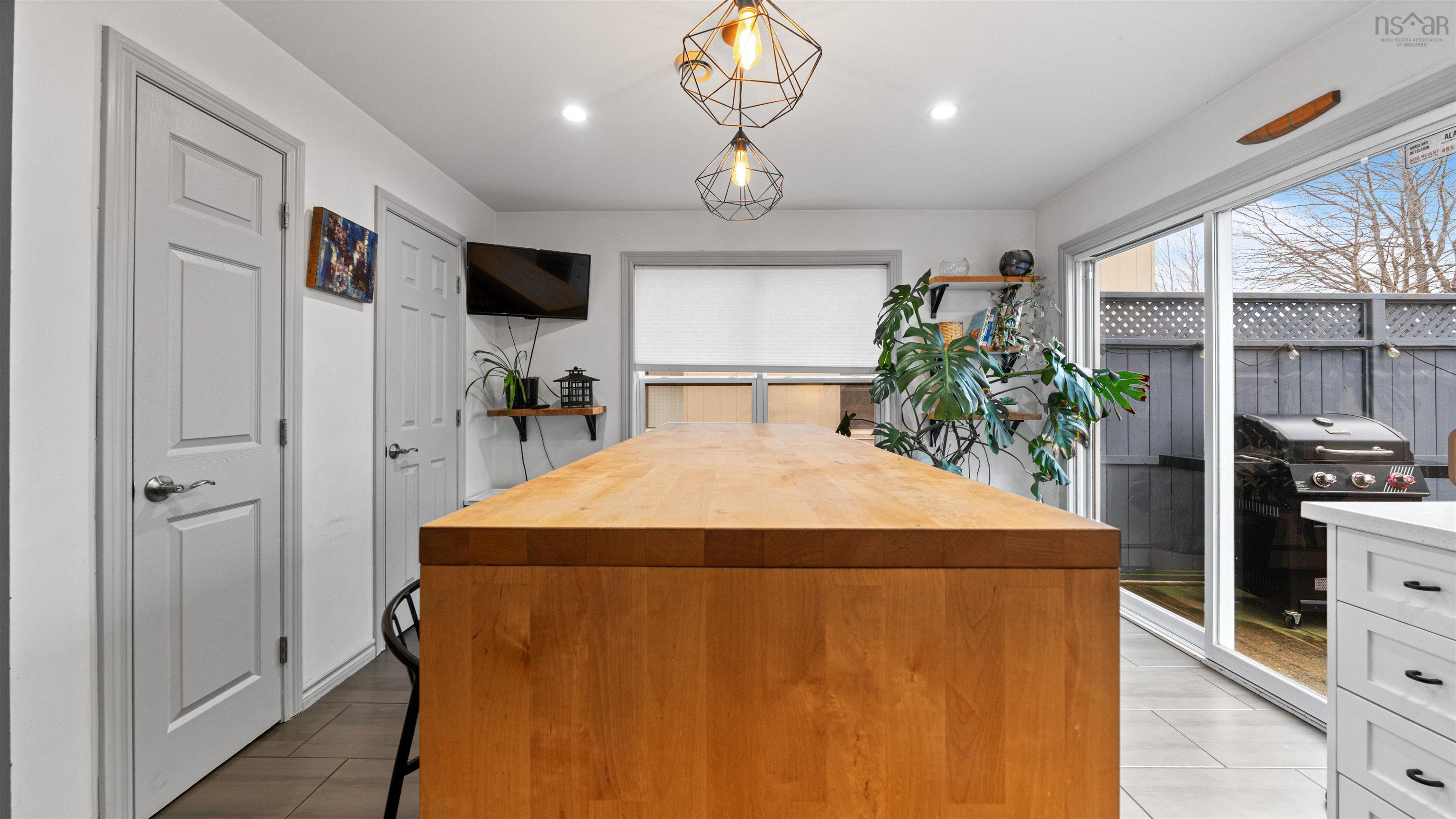 $609,000.00: 45 Melrose Avenue, Halifax