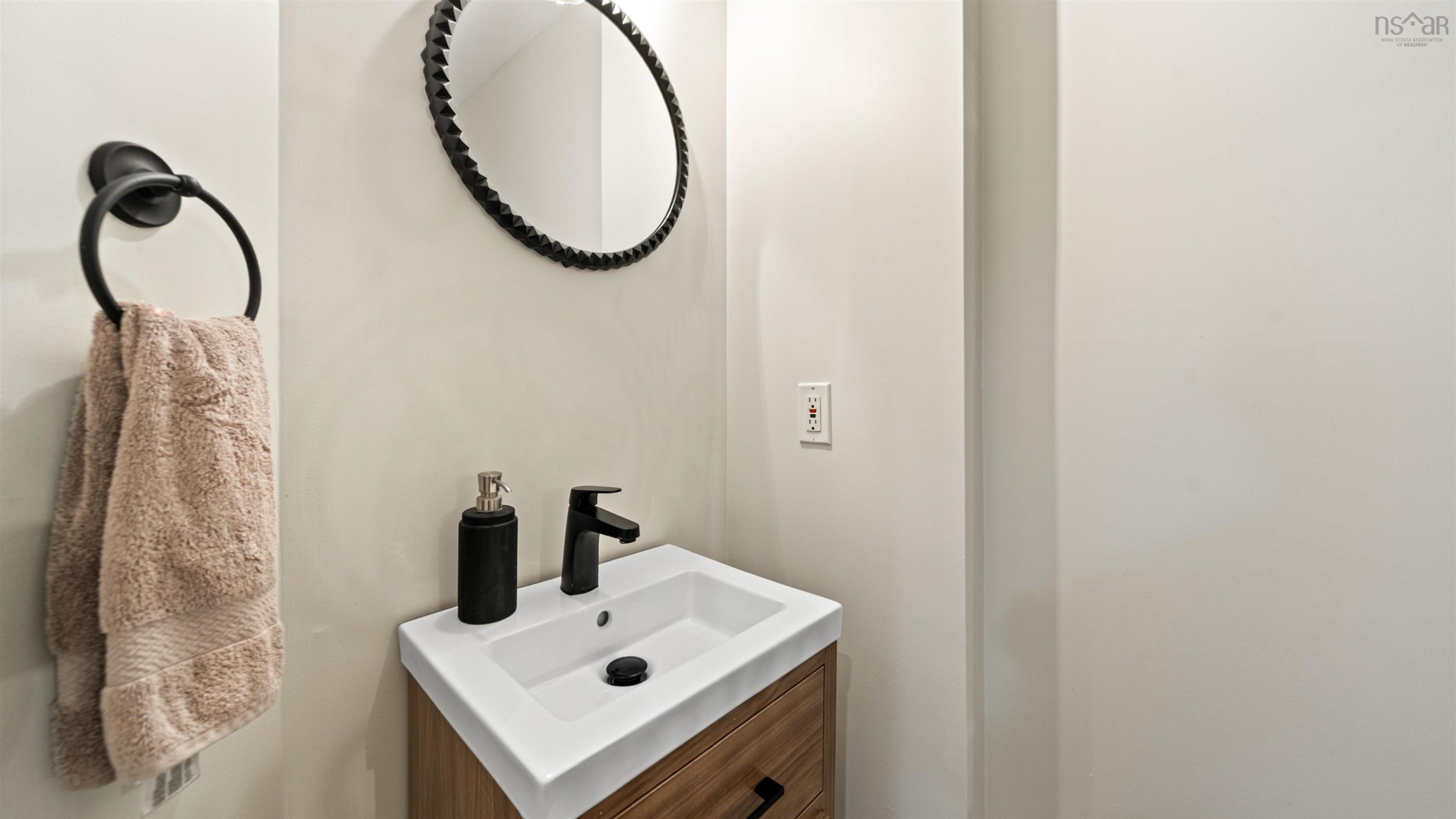 $609,000.00: 45 Melrose Avenue, Halifax