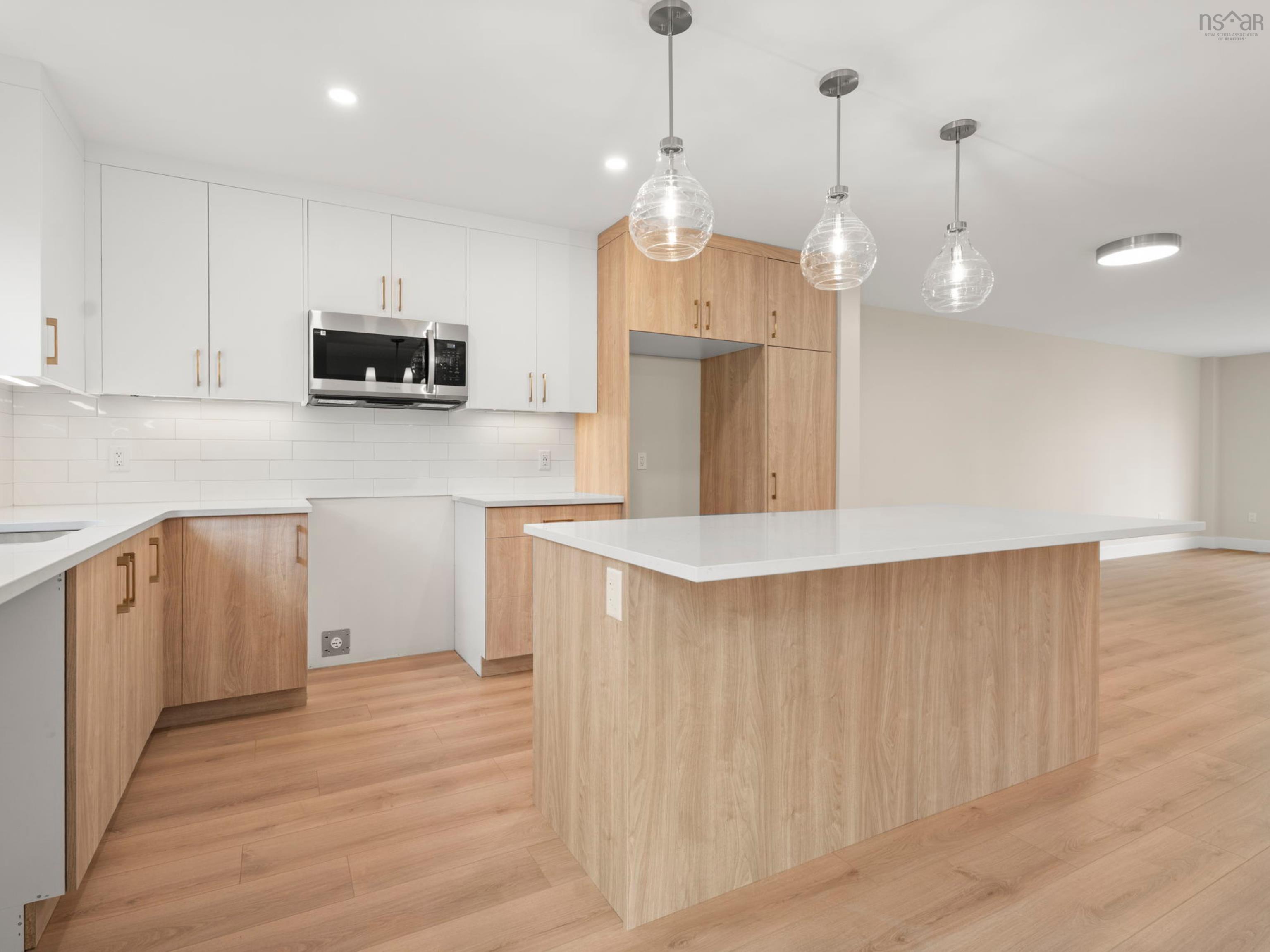 $559,900.00: L038A 41 Lew Crescent, Lantz