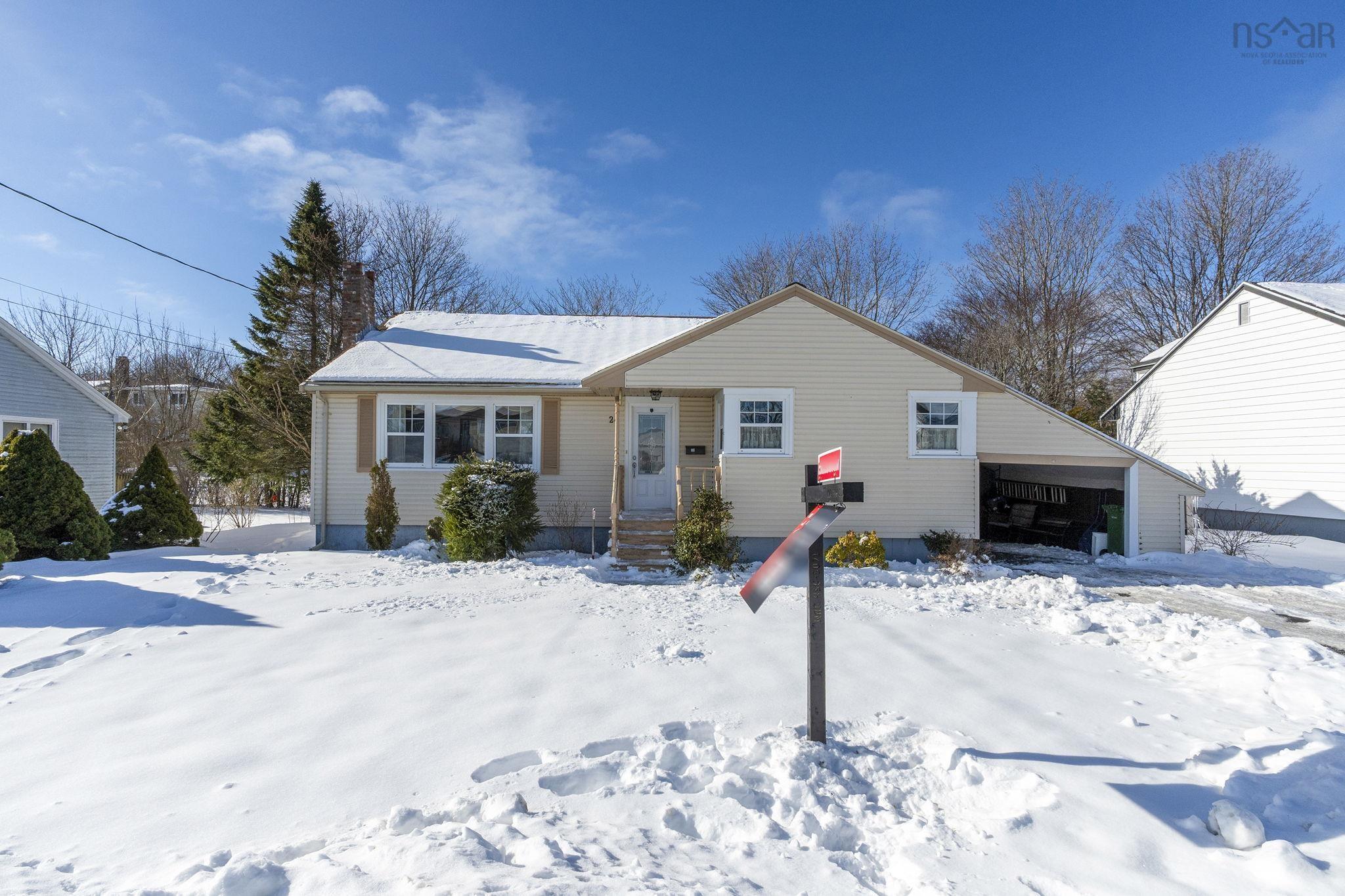 $465,000.00: 24 Penhorn Drive, Dartmouth