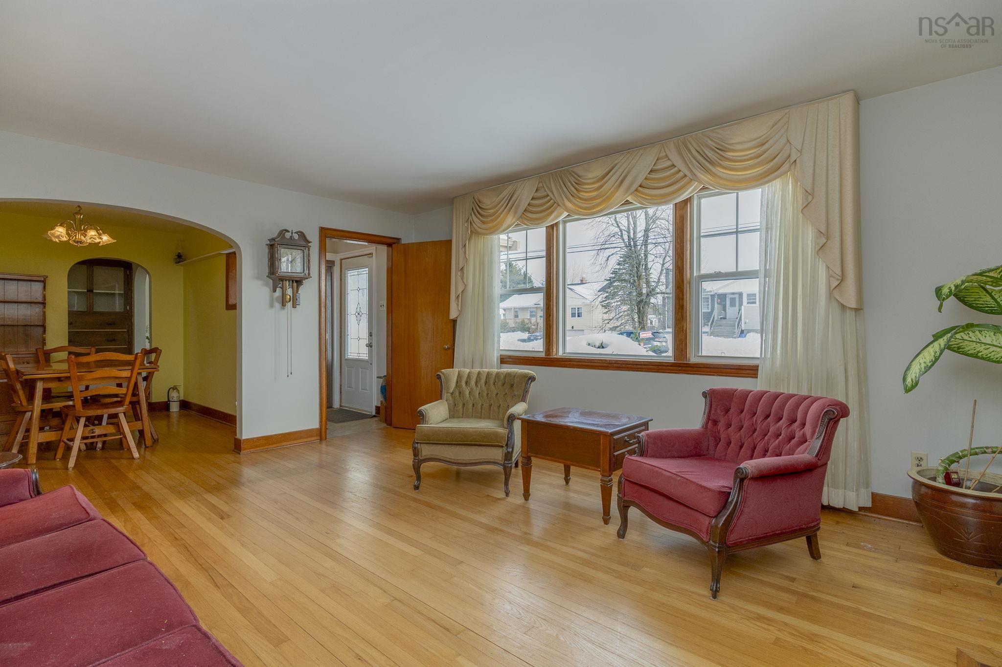 $465,000.00: 24 Penhorn Drive, Dartmouth