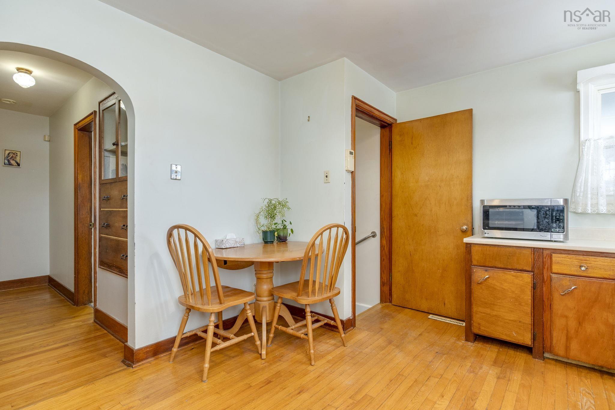 $465,000.00: 24 Penhorn Drive, Dartmouth